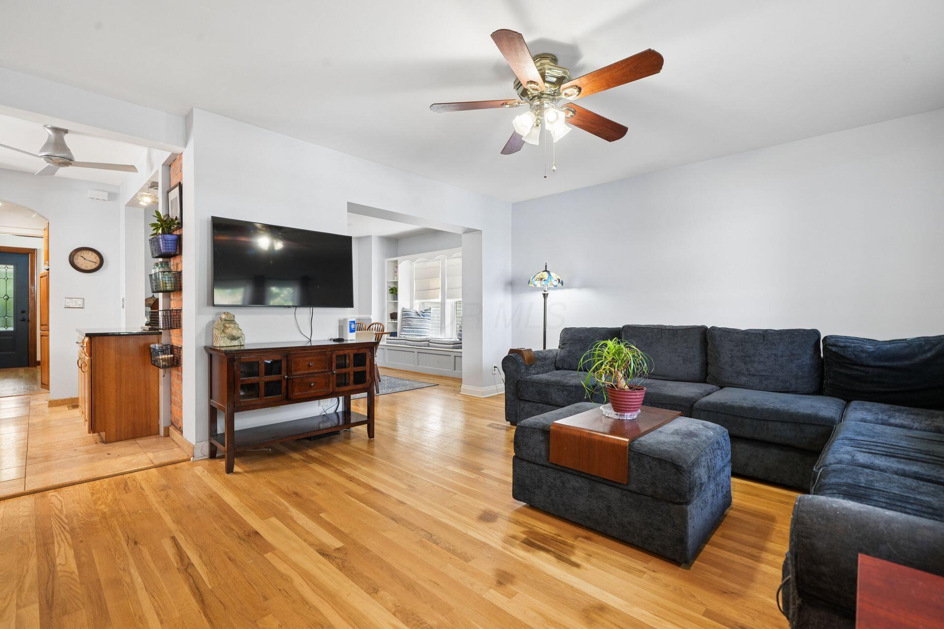 755 S Roosevelt Avenue Property Photo 25