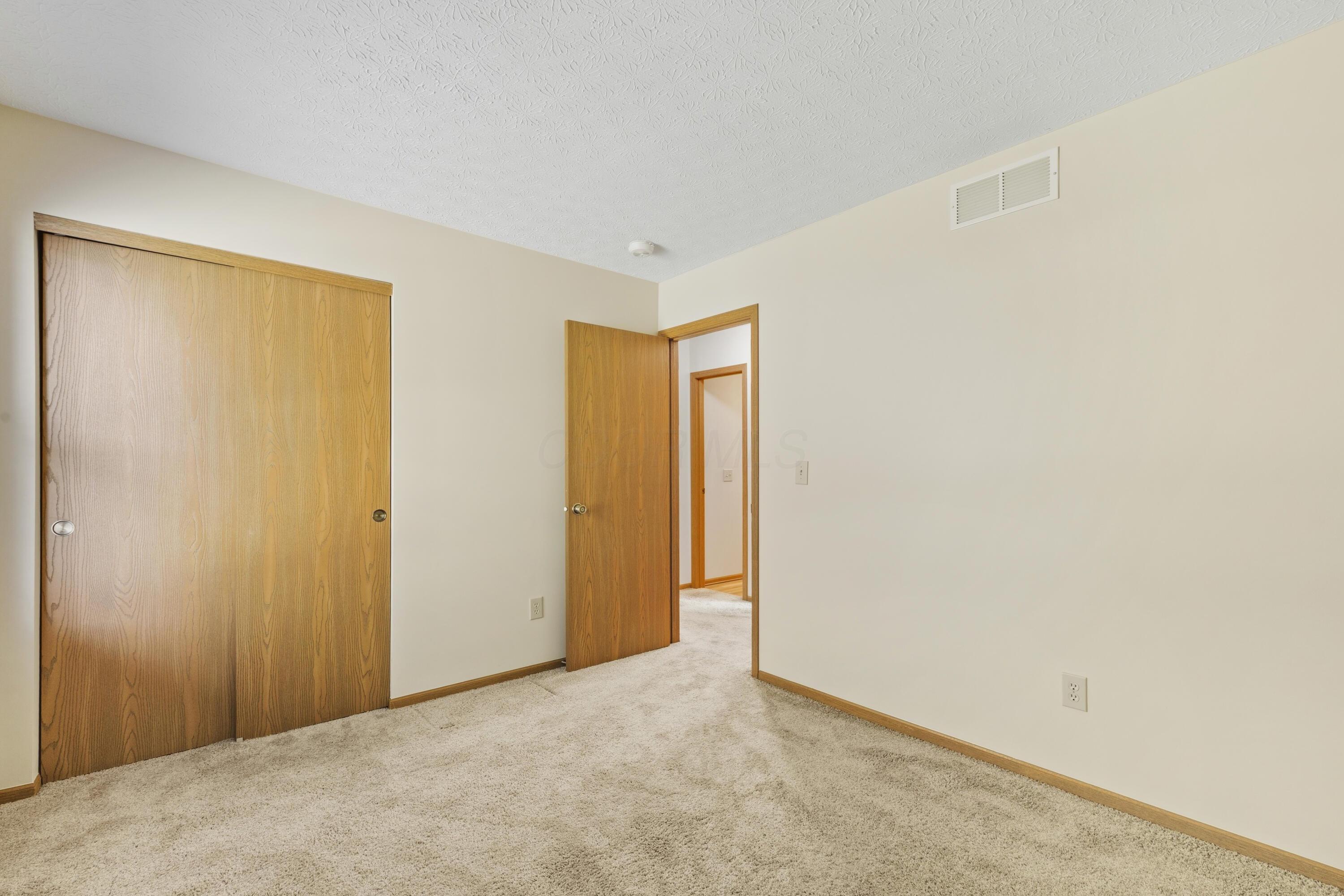 4666 Burkeshire Drive Property Photo 28