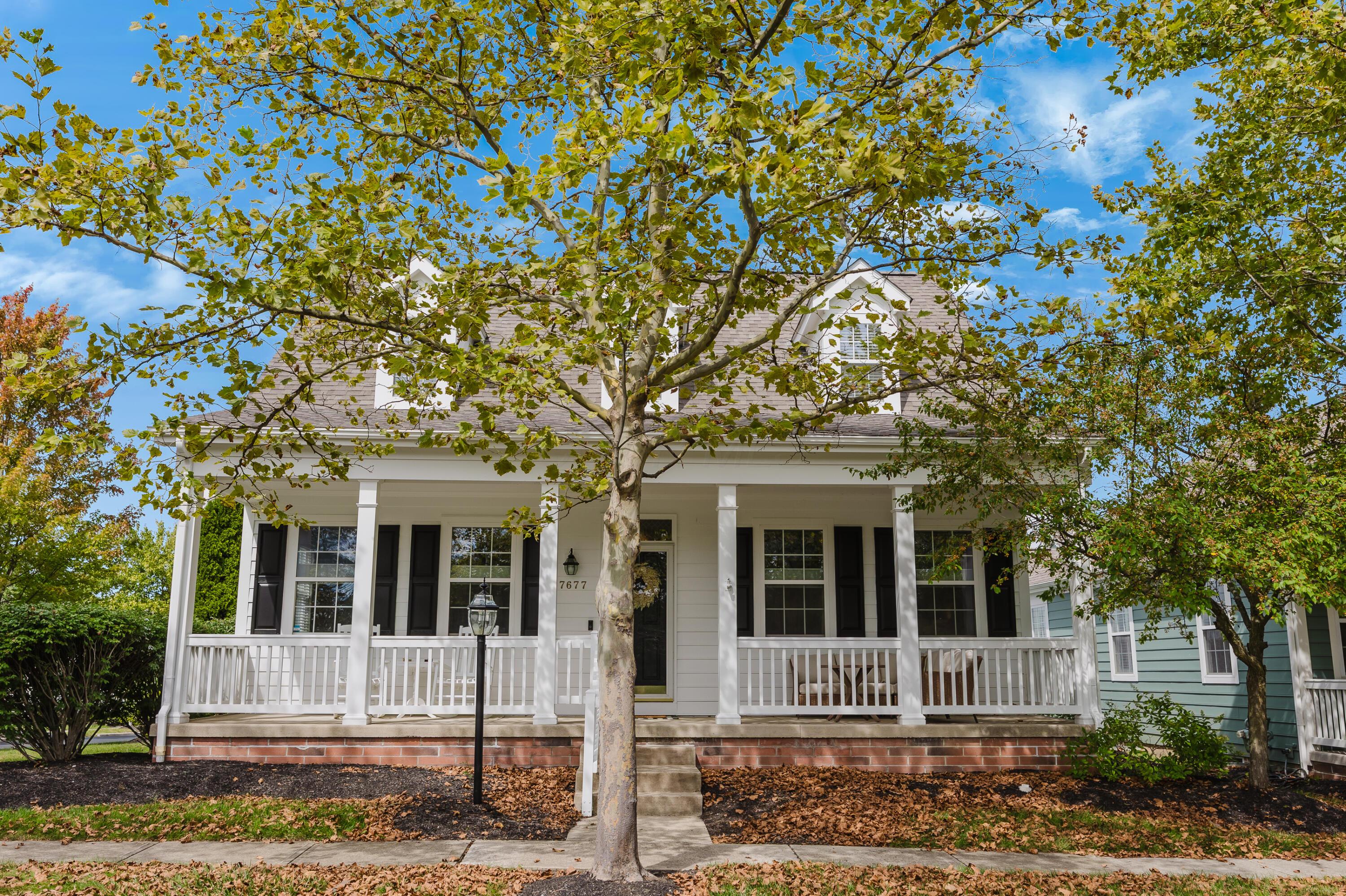 7677 Scioto Ridge Drive Property Photo 2