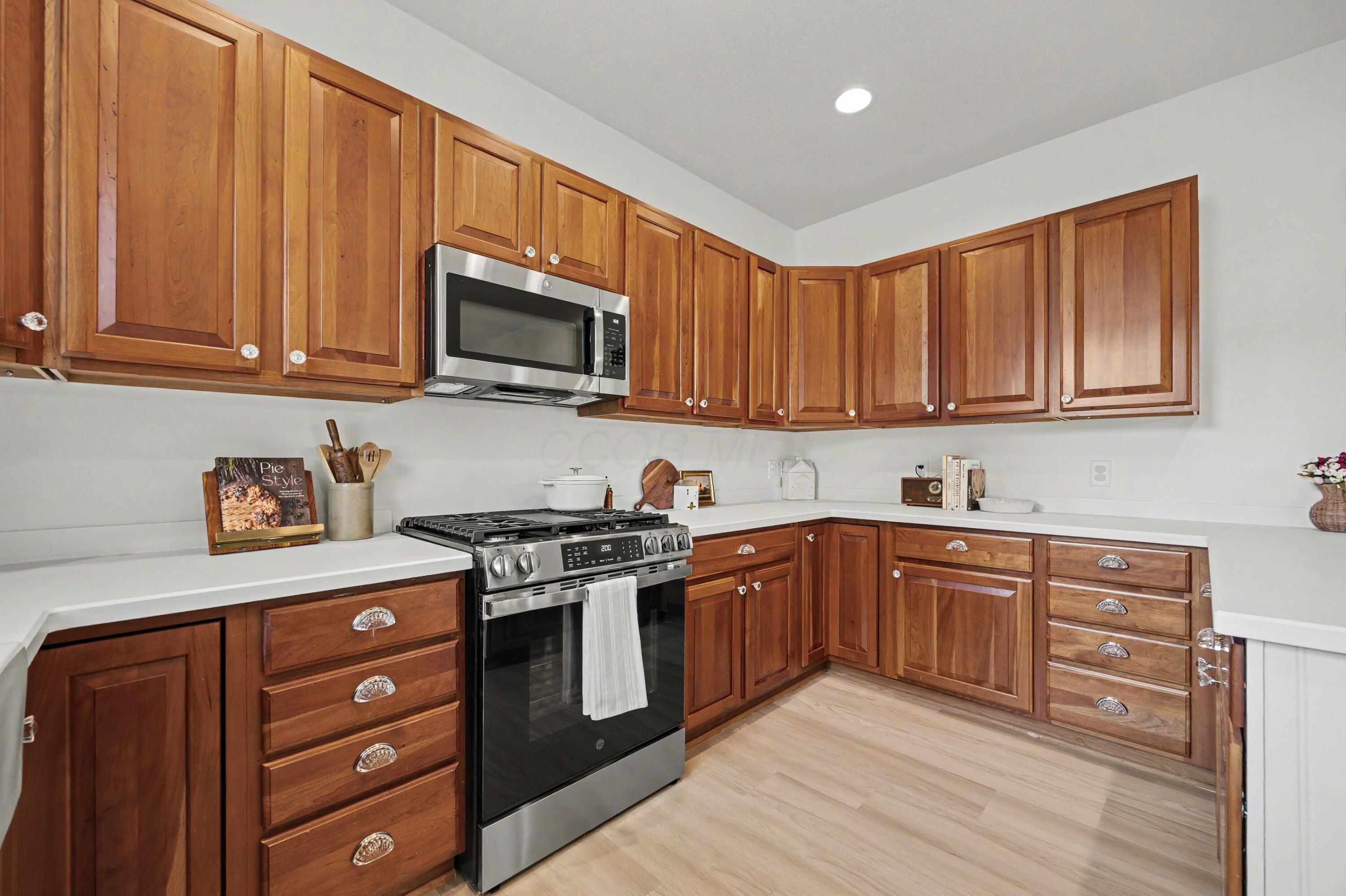 7677 Scioto Ridge Drive Property Photo 31