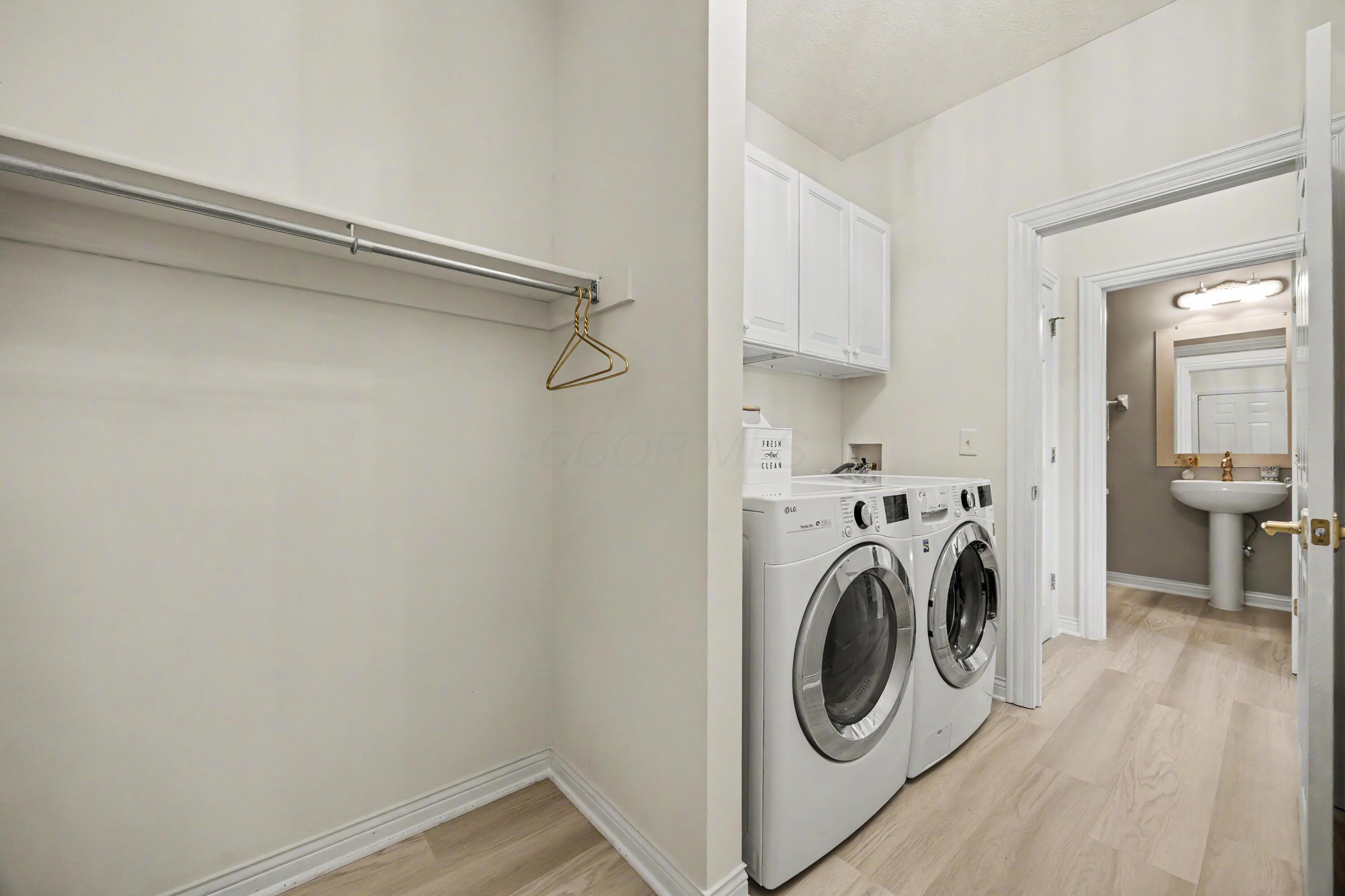7677 Scioto Ridge Drive Property Photo 39