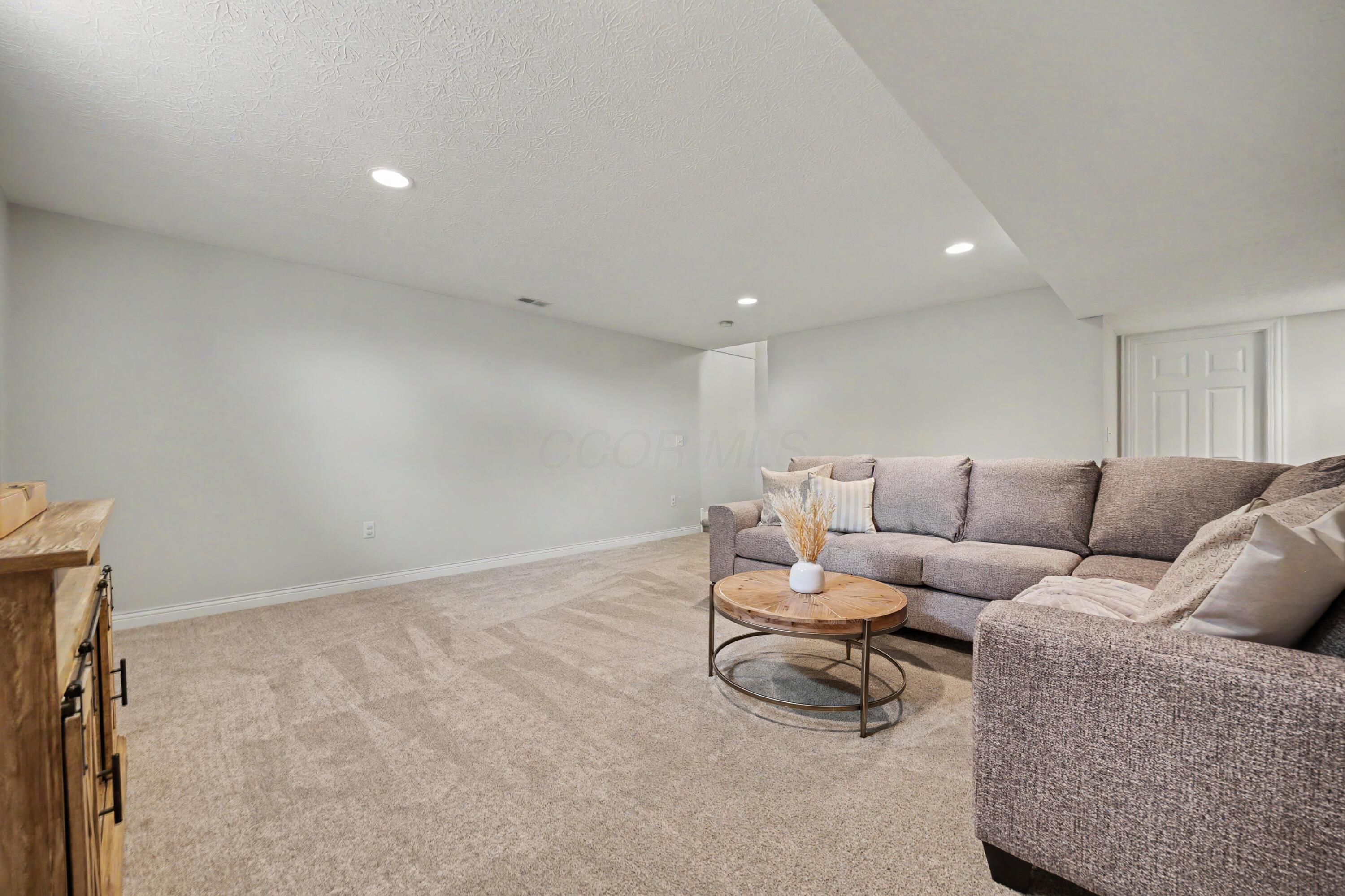 7677 Scioto Ridge Drive Property Photo 68