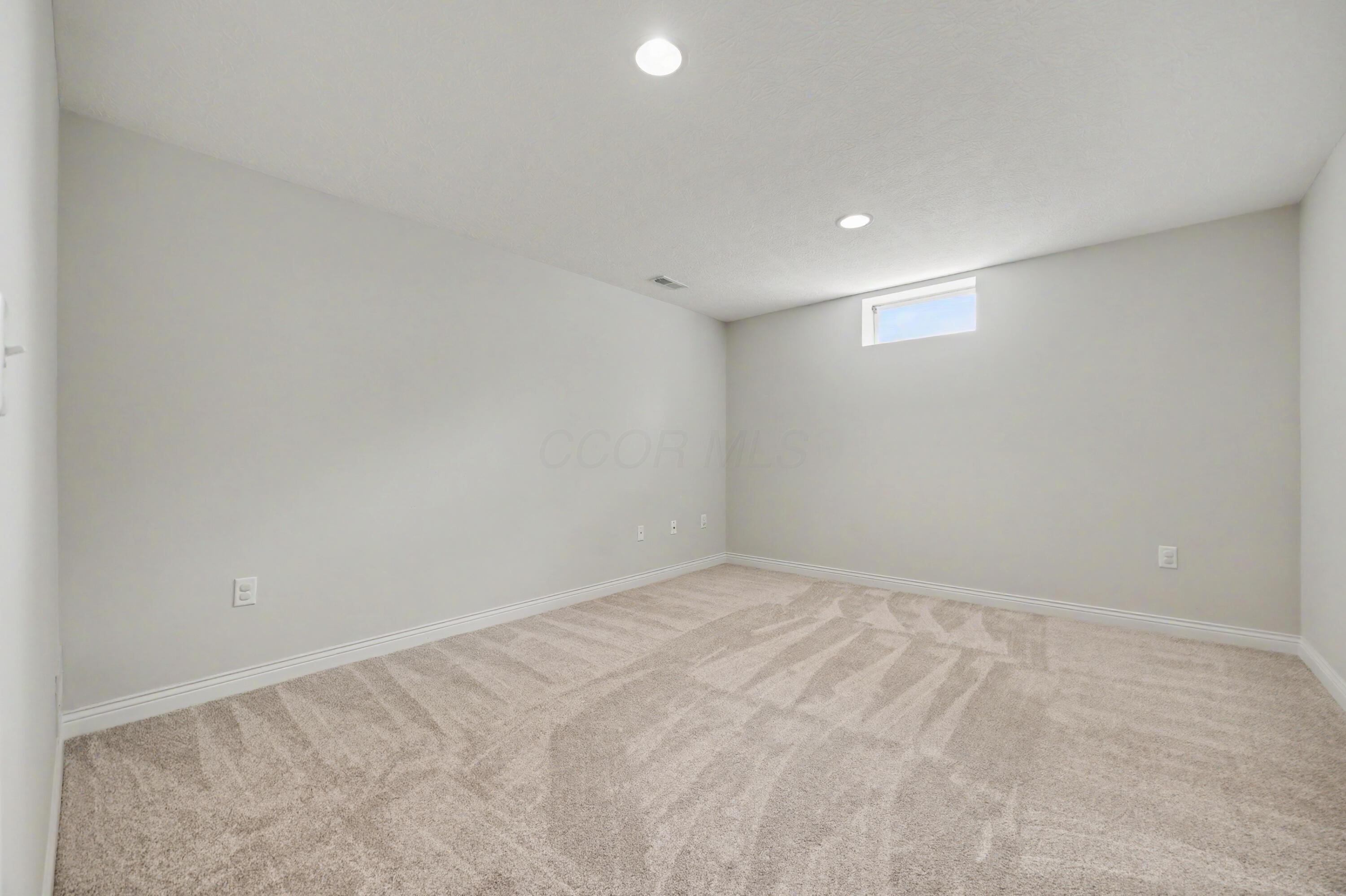 7677 Scioto Ridge Drive Property Photo 71