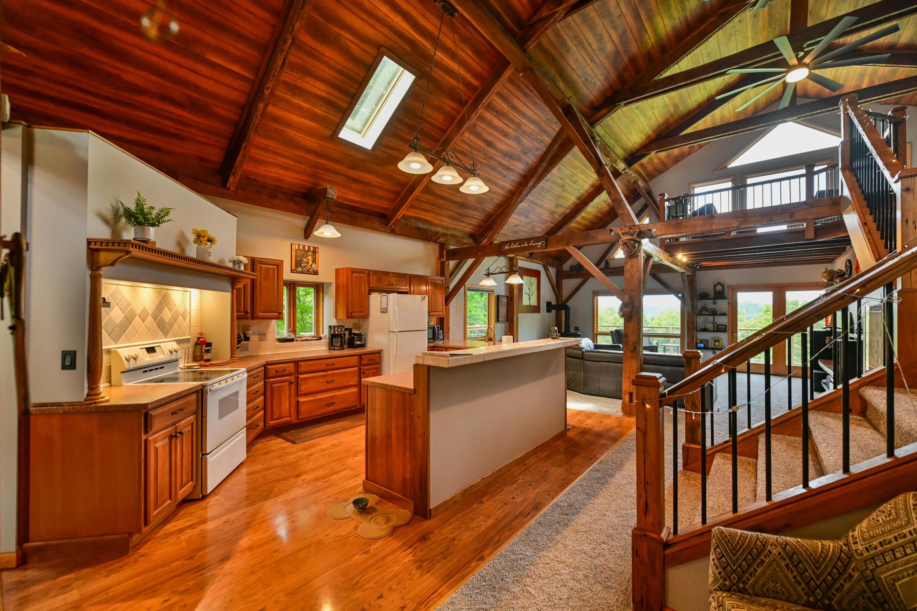 10980 Twist Tail Road Property Photo 5