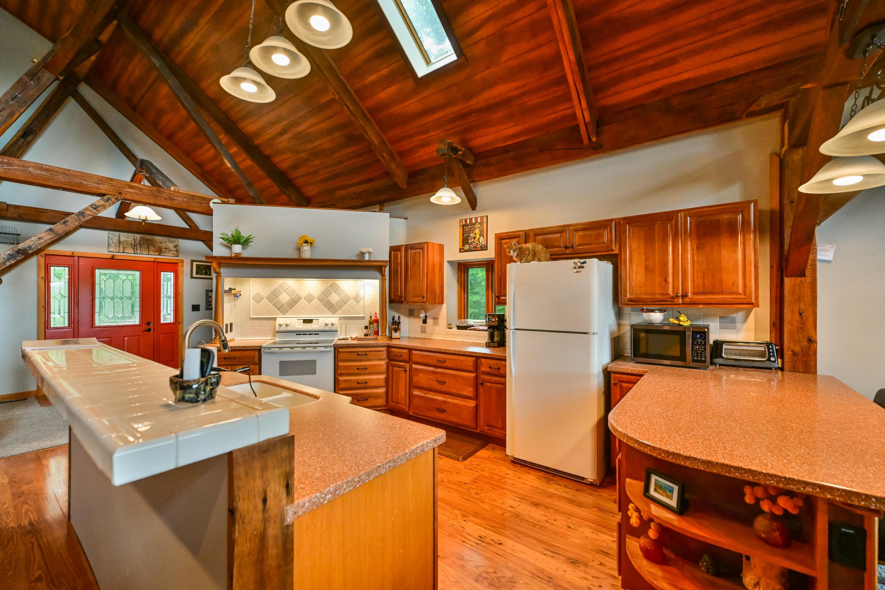 10980 Twist Tail Road Property Photo 7