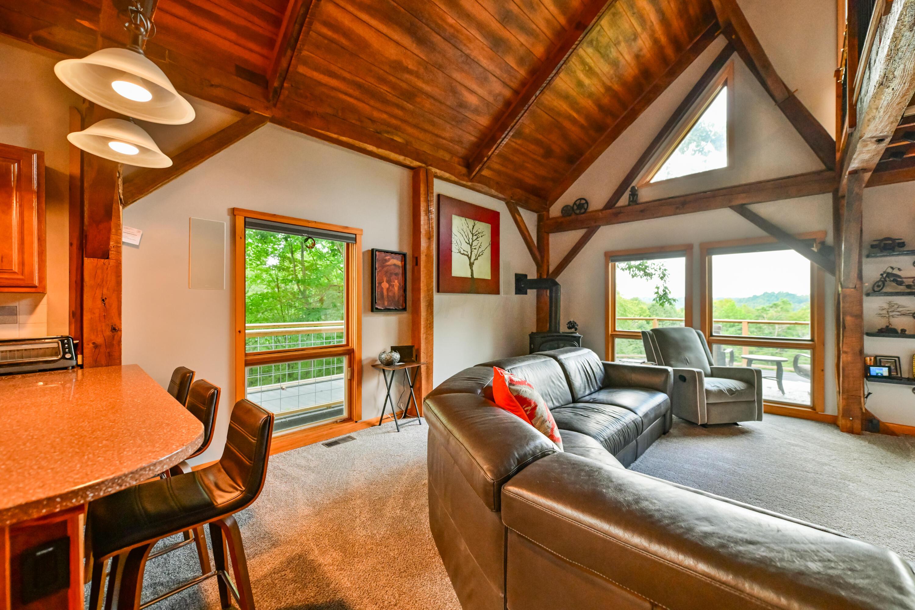 10980 Twist Tail Road Property Photo 8