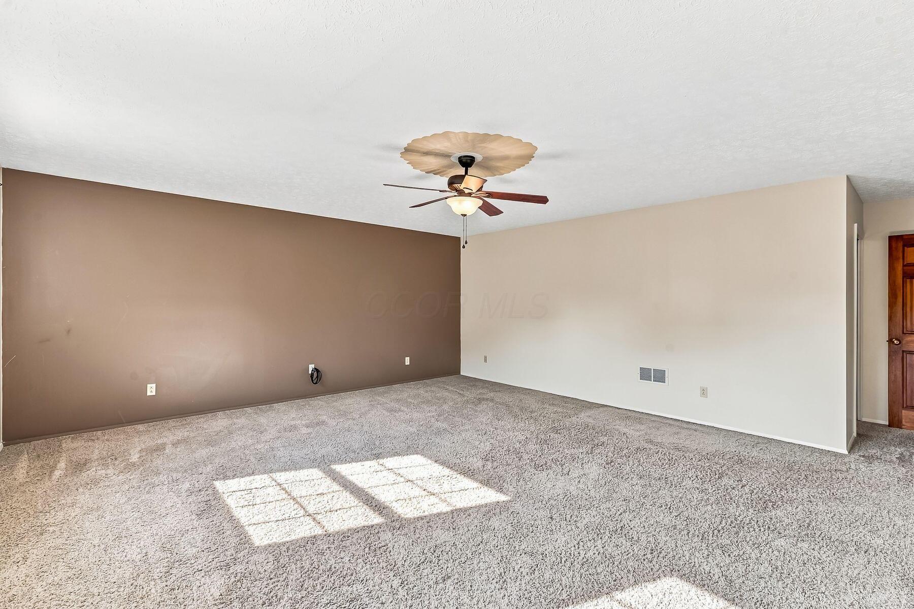 8749 Scarsdale Boulevard Property Photo 21
