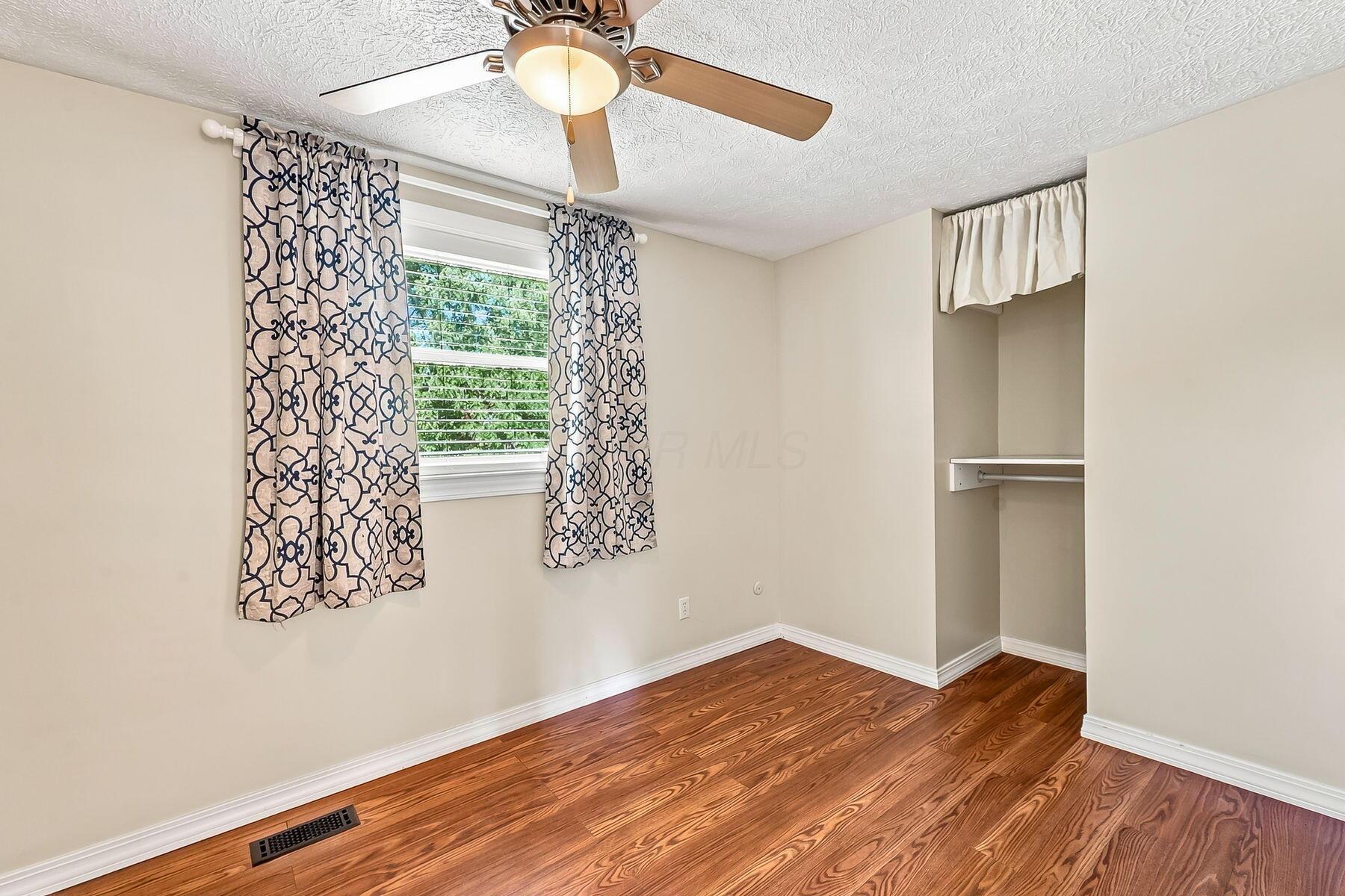 8749 Scarsdale Boulevard Property Photo 27