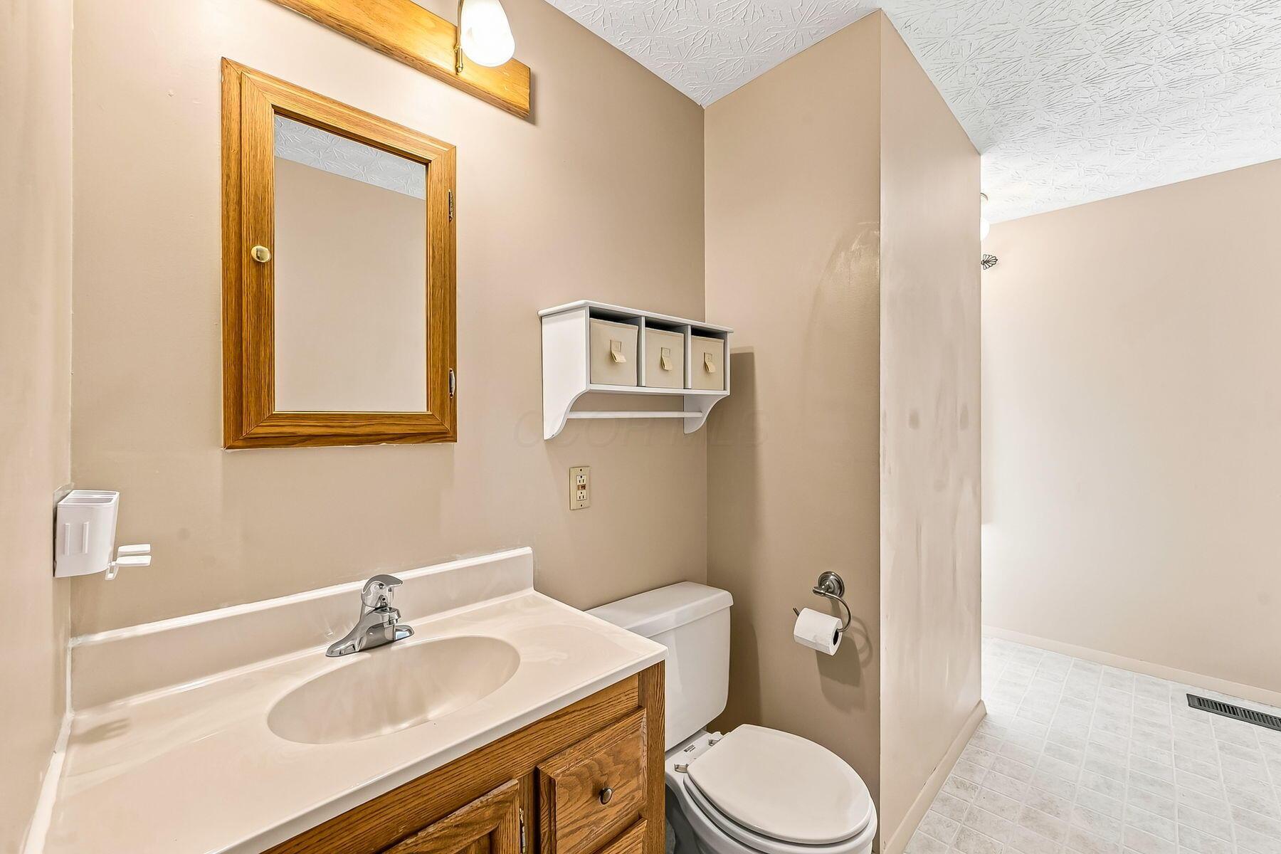 8749 Scarsdale Boulevard Property Photo 29