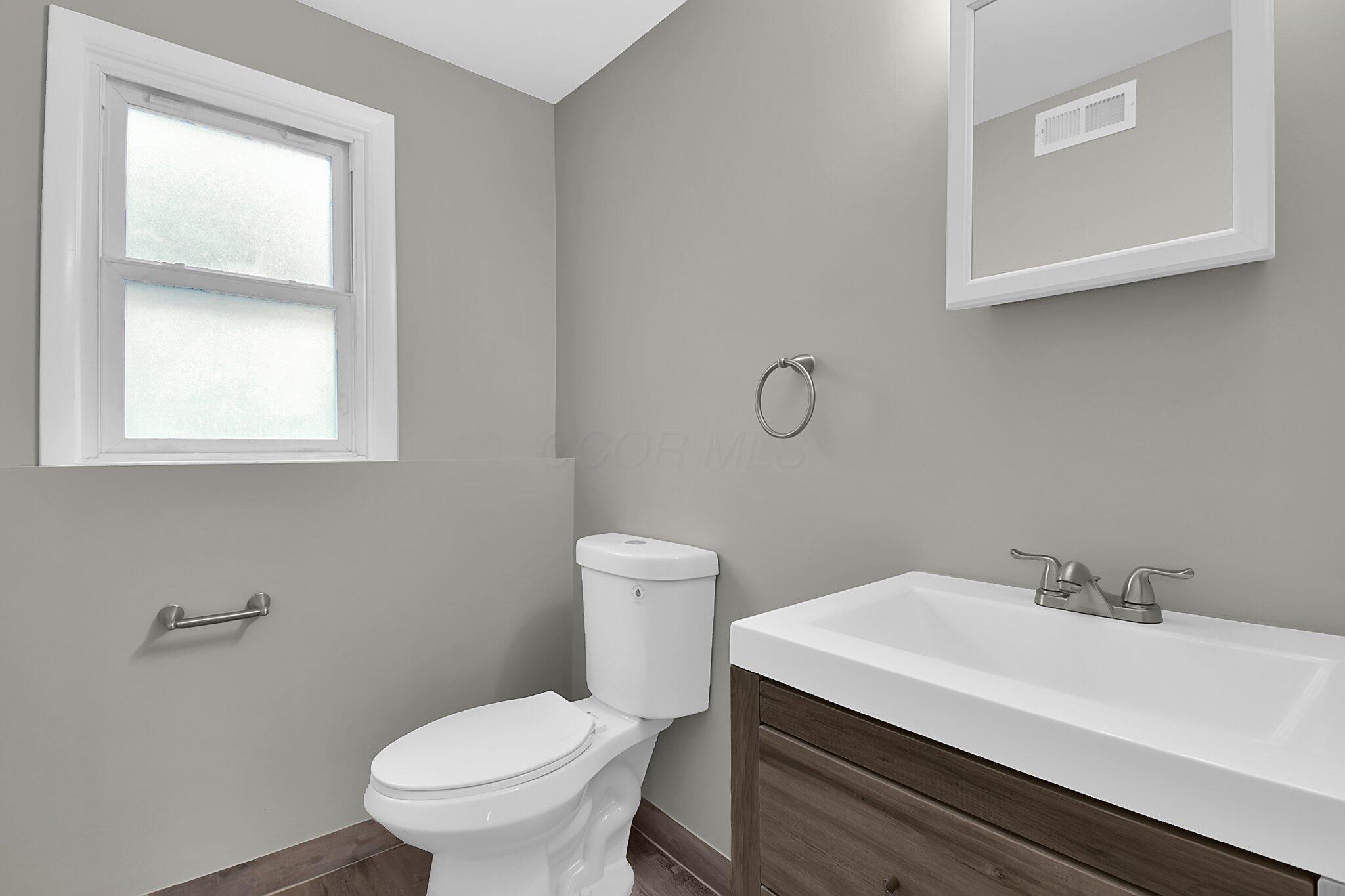 1609 Courtright Road Property Photo 13