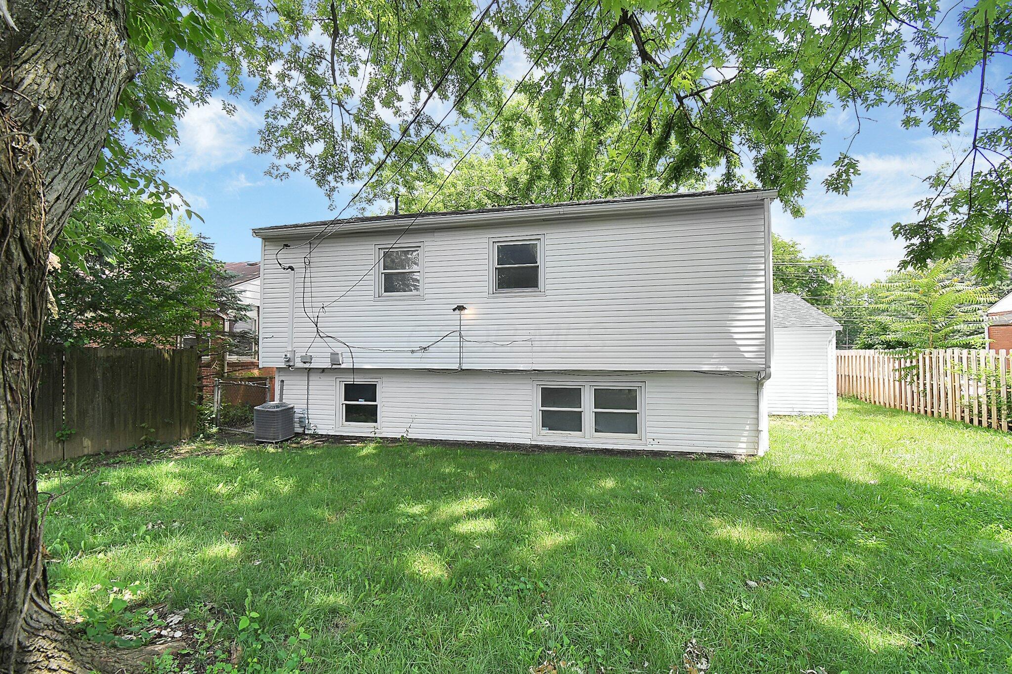 1609 Courtright Road Property Photo 25
