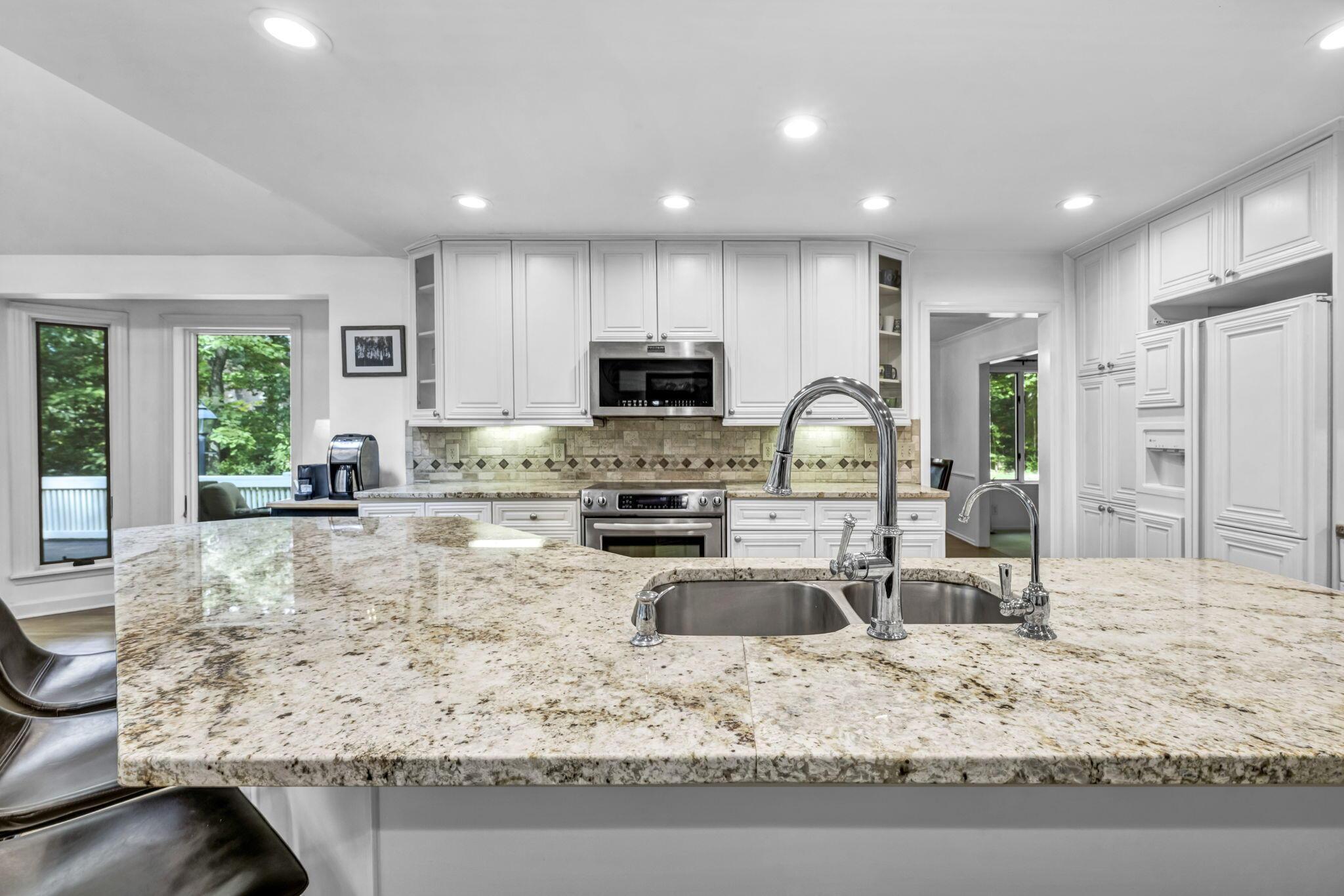 5101 Hawthorne Valley Drive Property Photo 20
