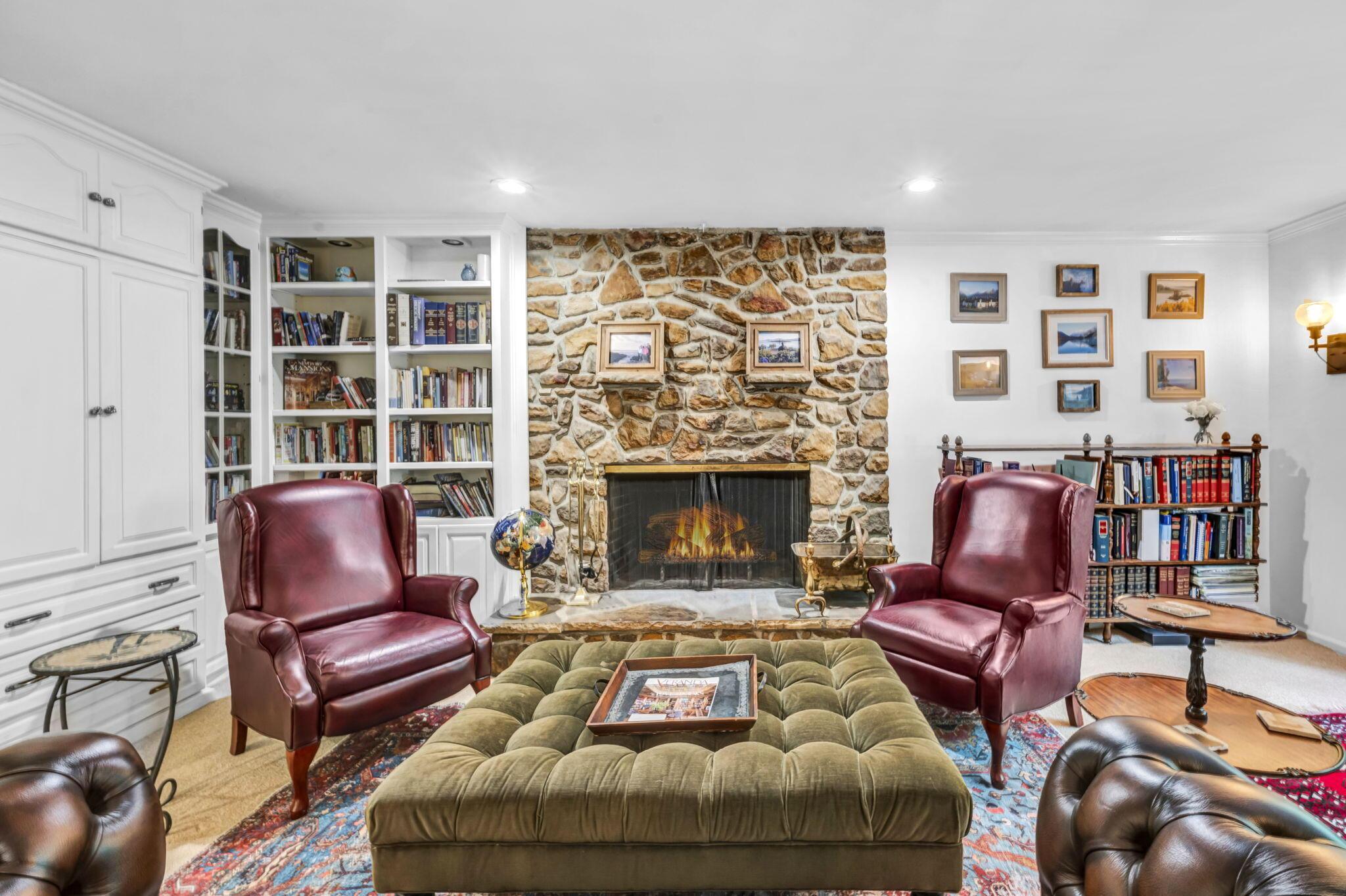 5101 Hawthorne Valley Drive Property Photo 31