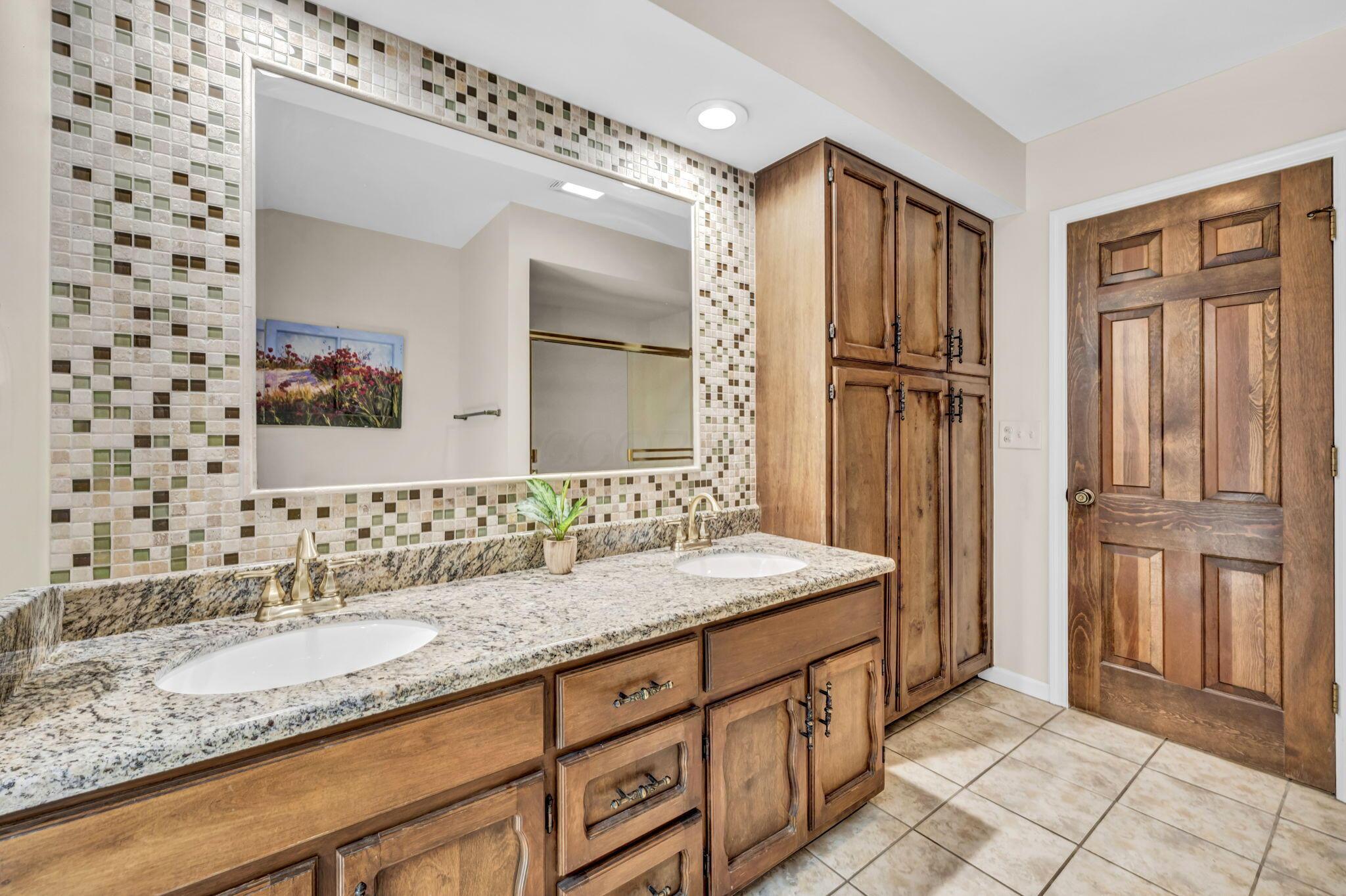 5101 Hawthorne Valley Drive Property Photo 69