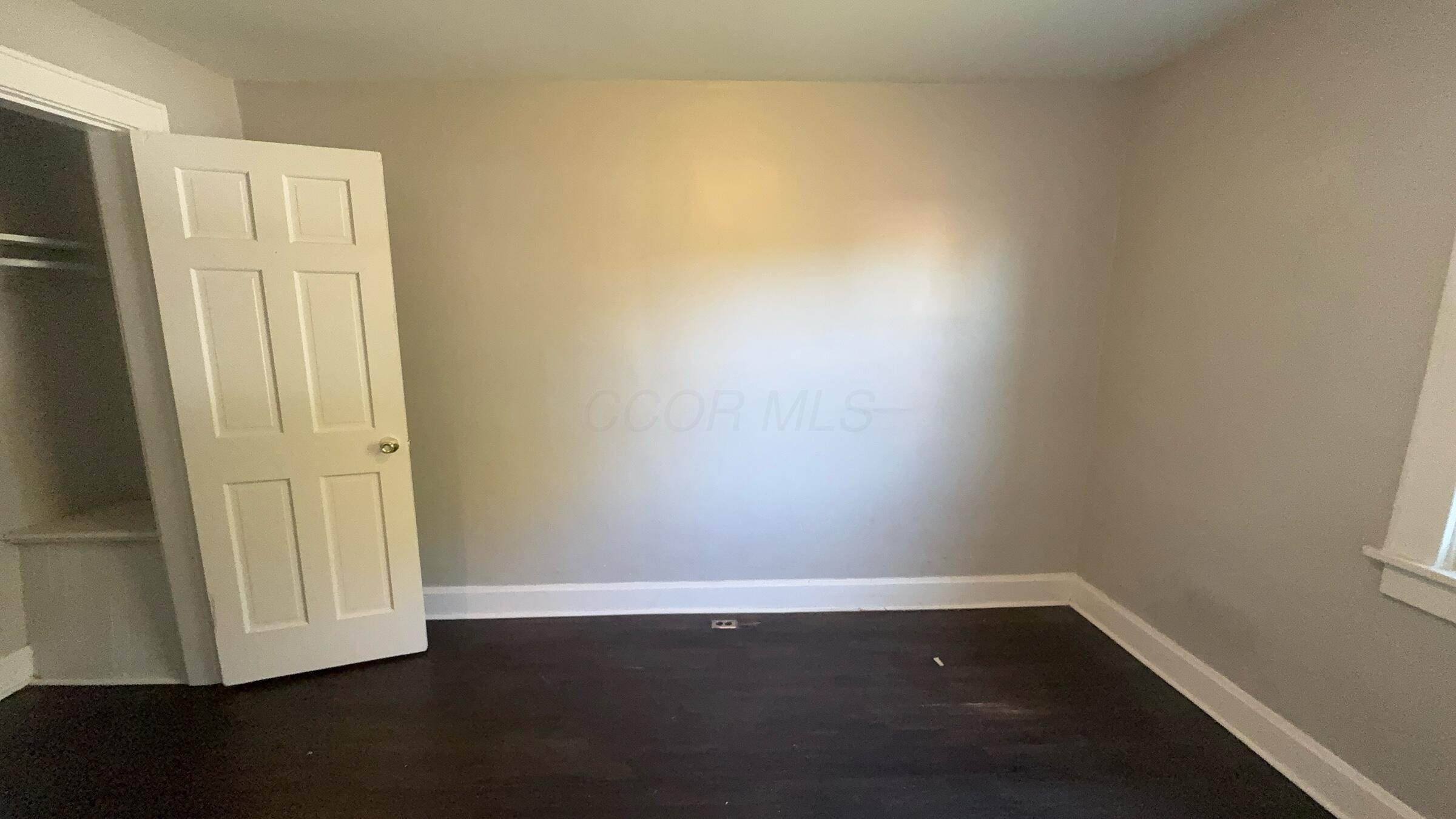1652 E Sycamore Street Property Photo 26