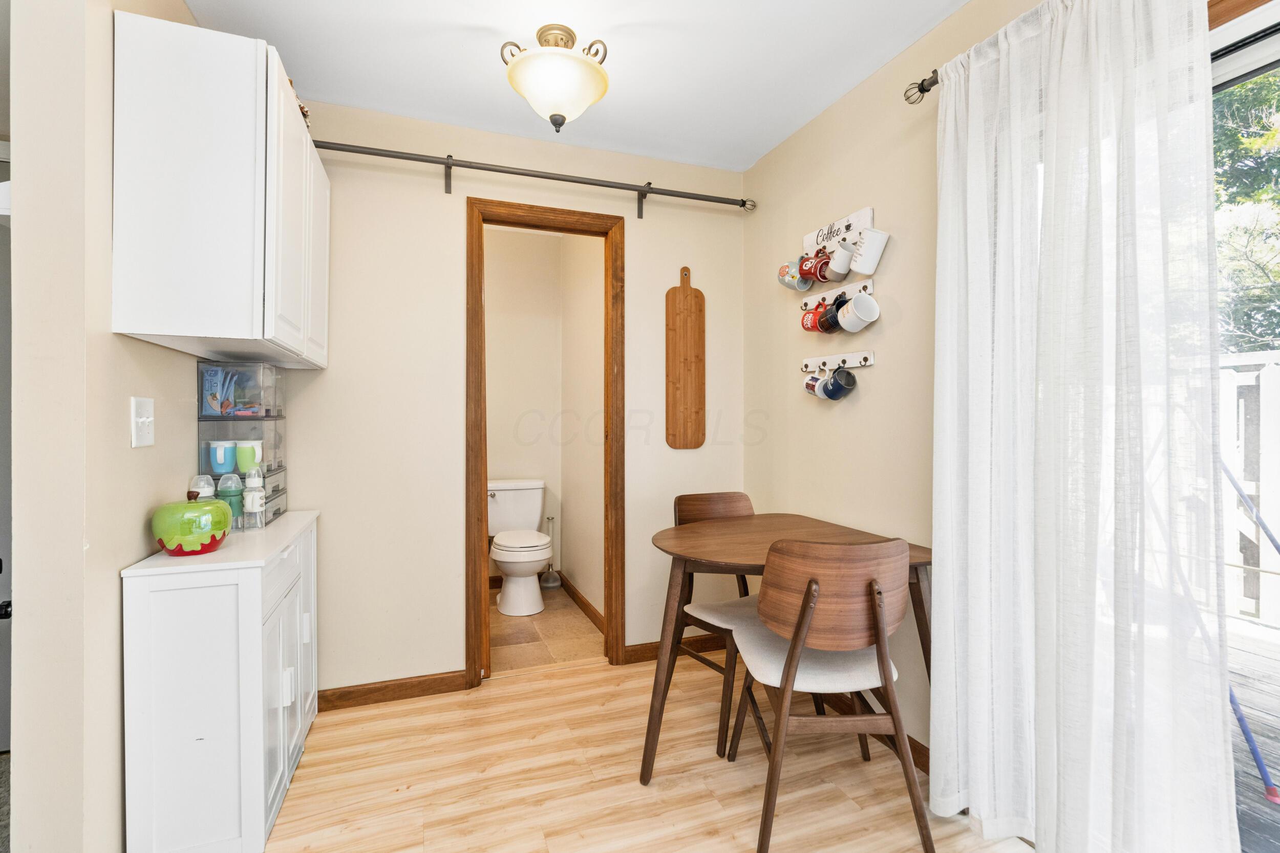 867 Pineway Drive Property Photo 12