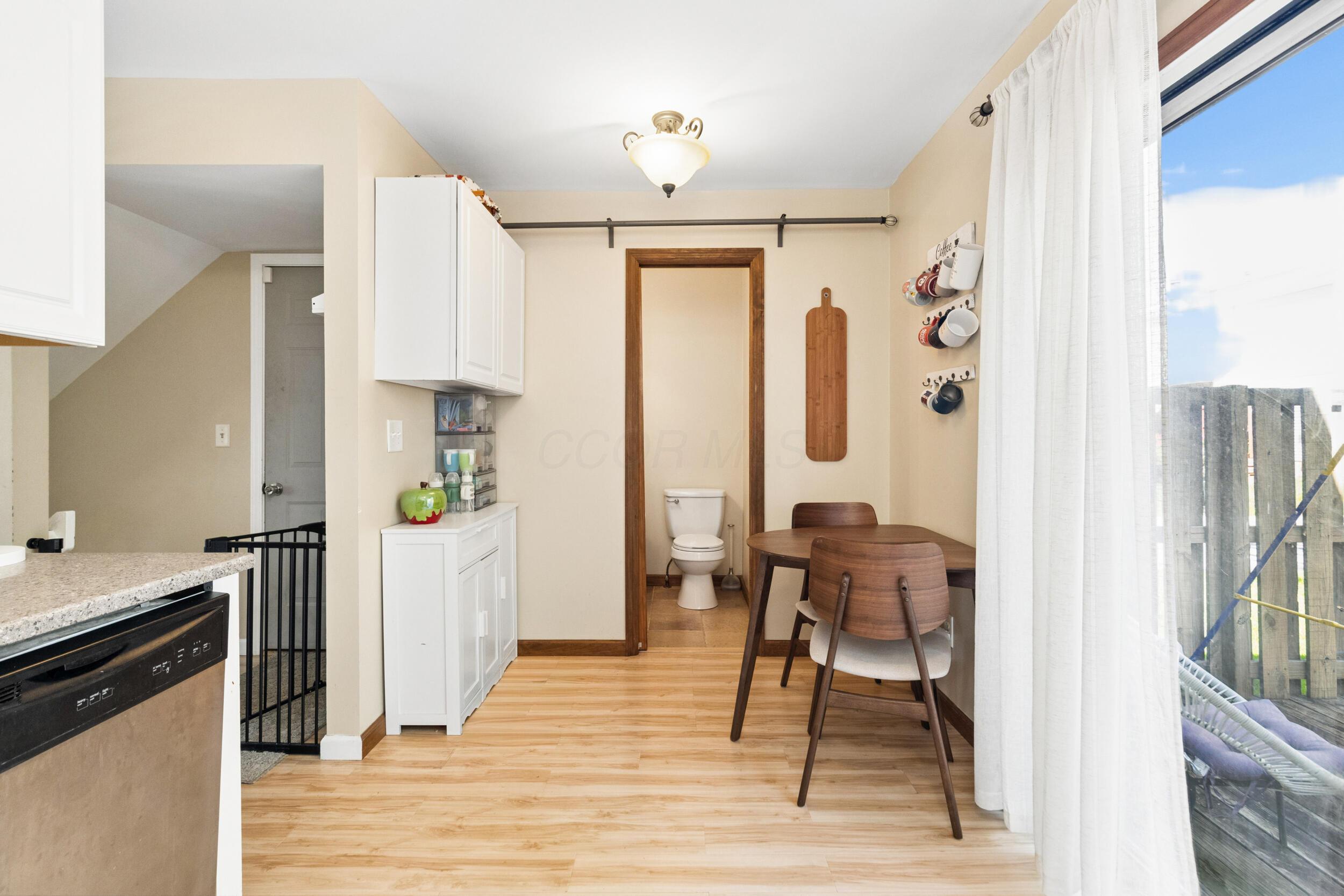 867 Pineway Drive Property Photo 13