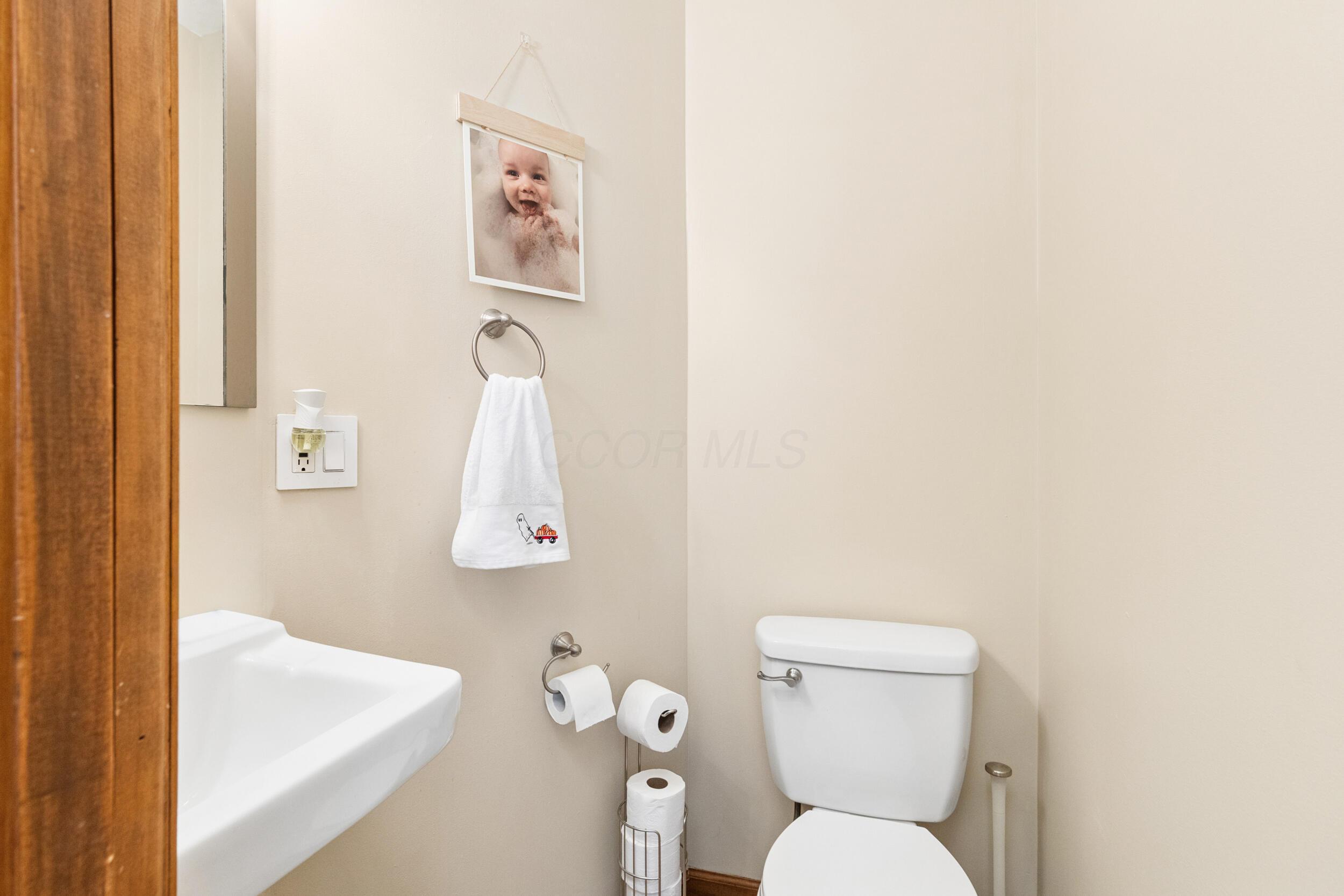867 Pineway Drive Property Photo 16
