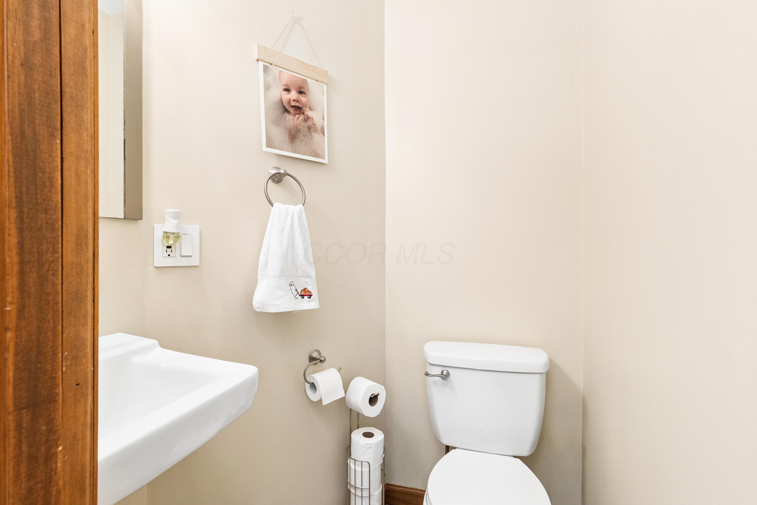 867 Pineway Drive Property Photo 17
