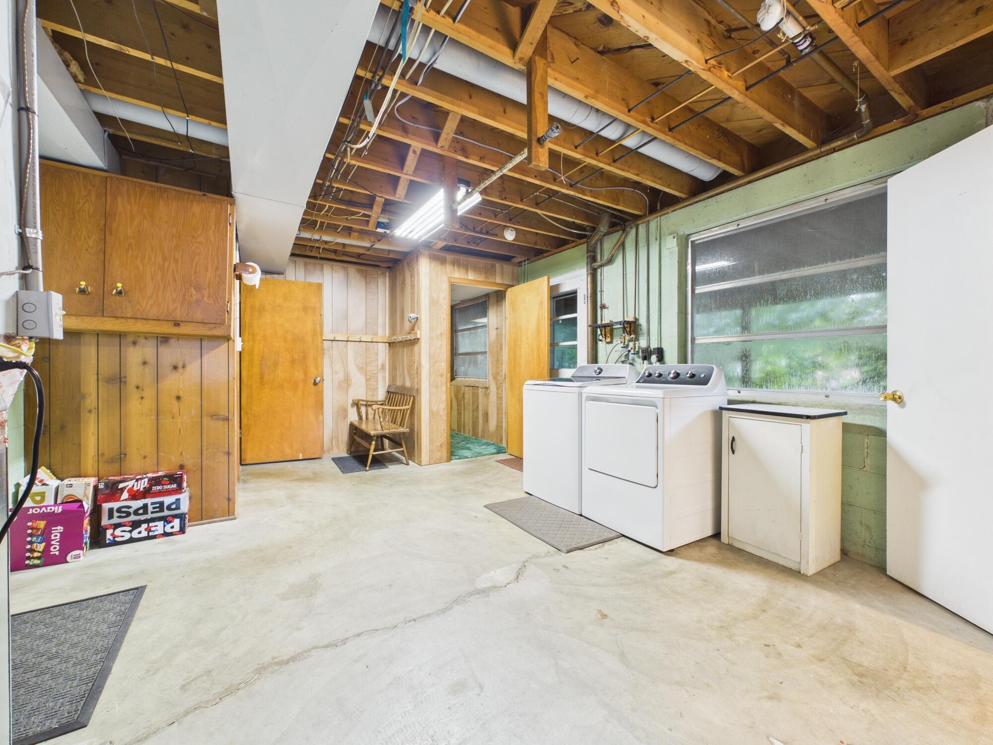 914 Rutter Avenue Property Photo 38