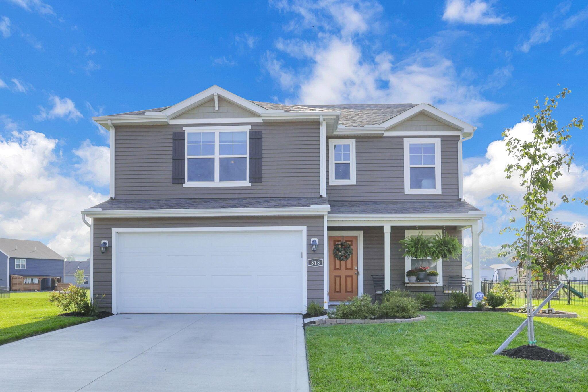 318 Trinity Way W Property Photo 1