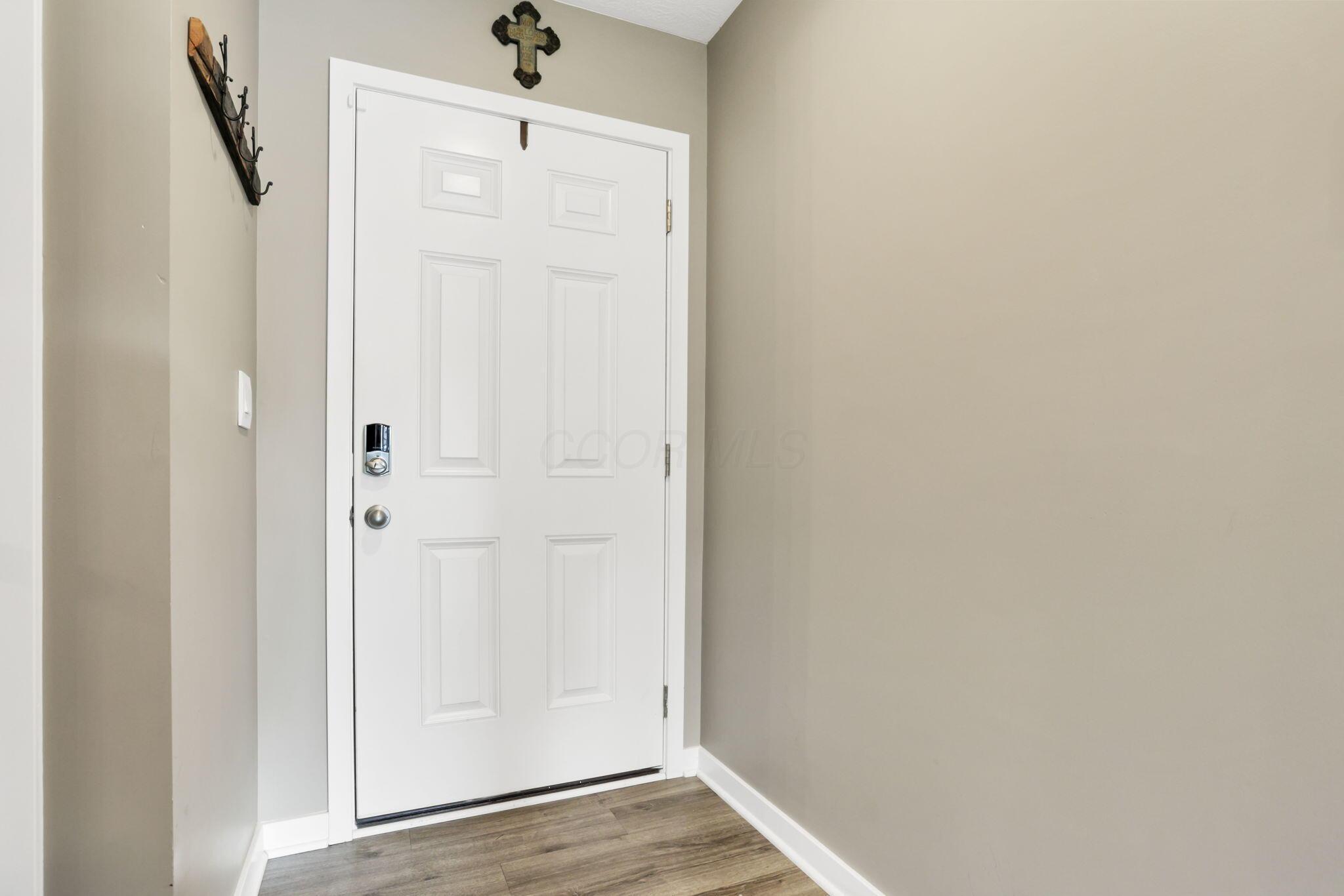 318 Trinity Way W Property Photo 5