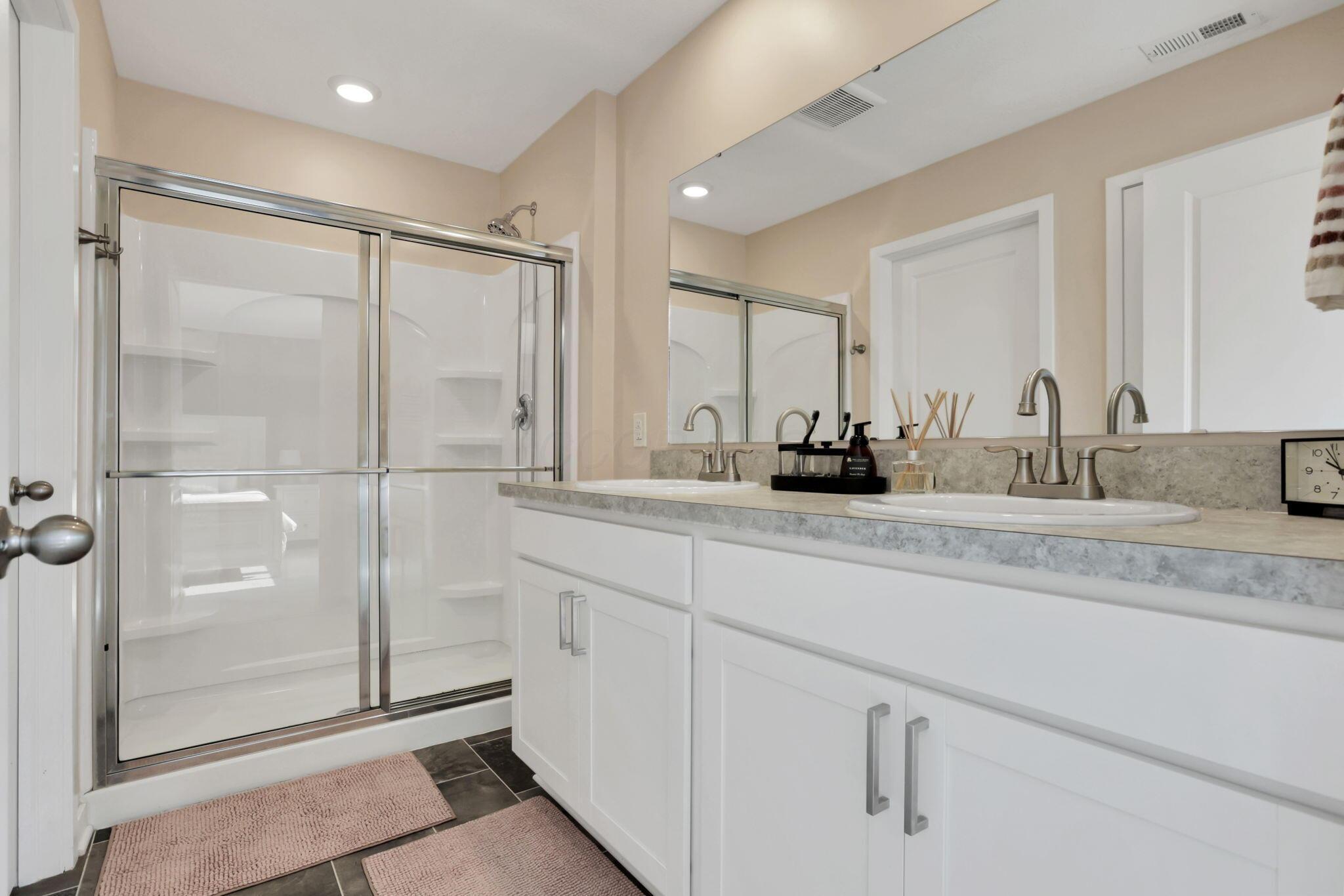 318 Trinity Way W Property Photo 27