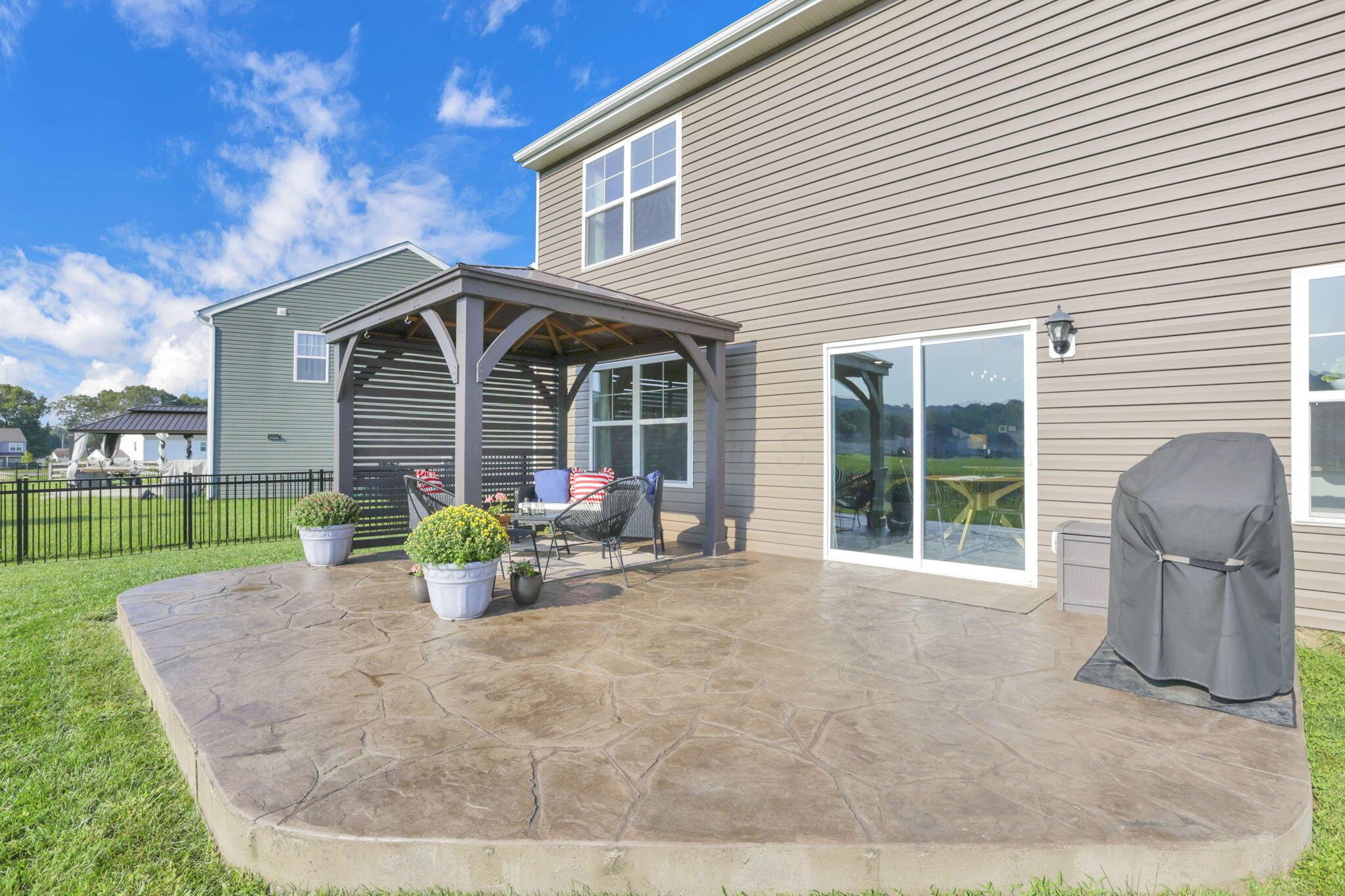 318 Trinity Way W Property Photo 31