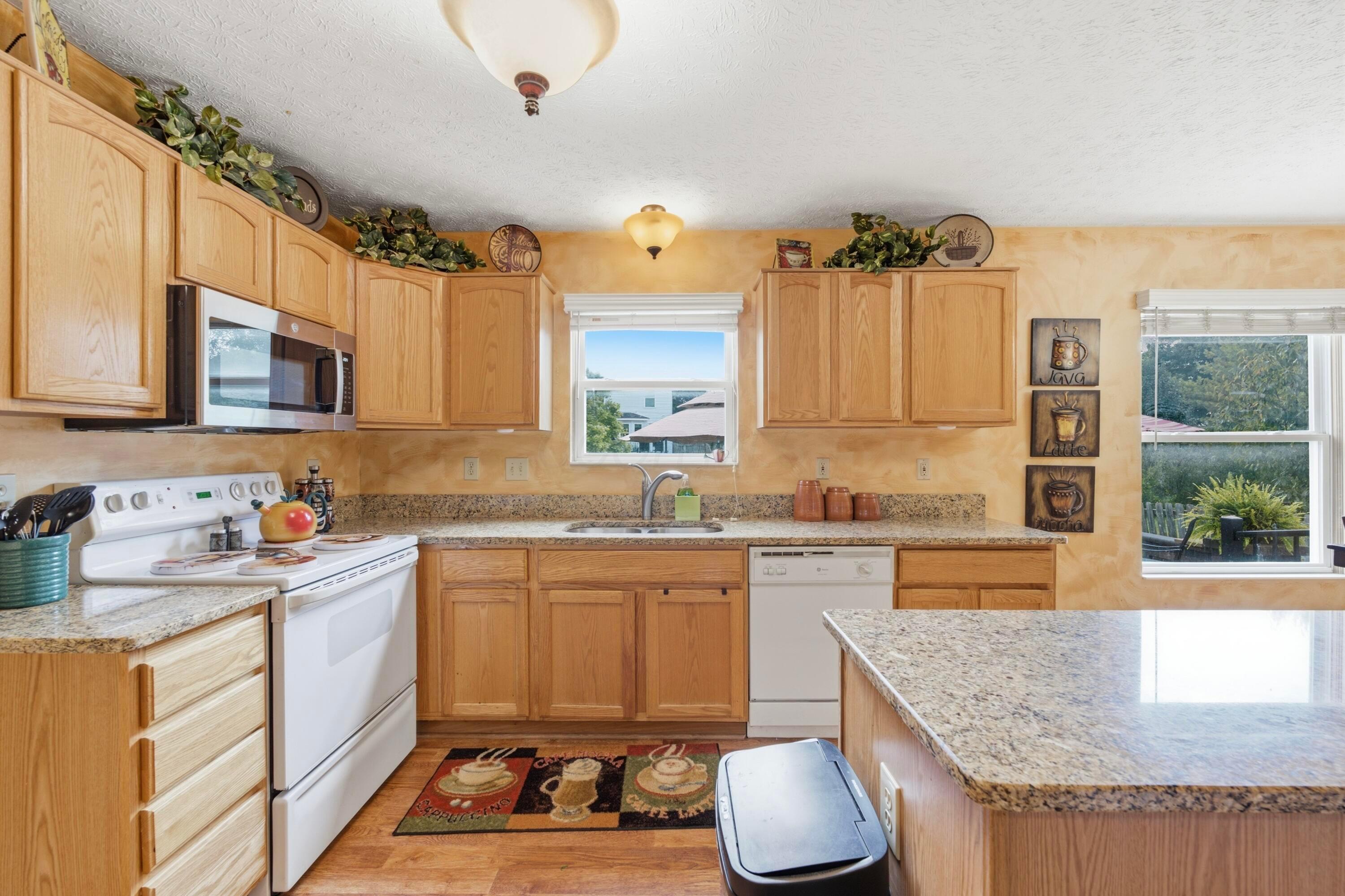 2243 Dates Street Property Photo 15