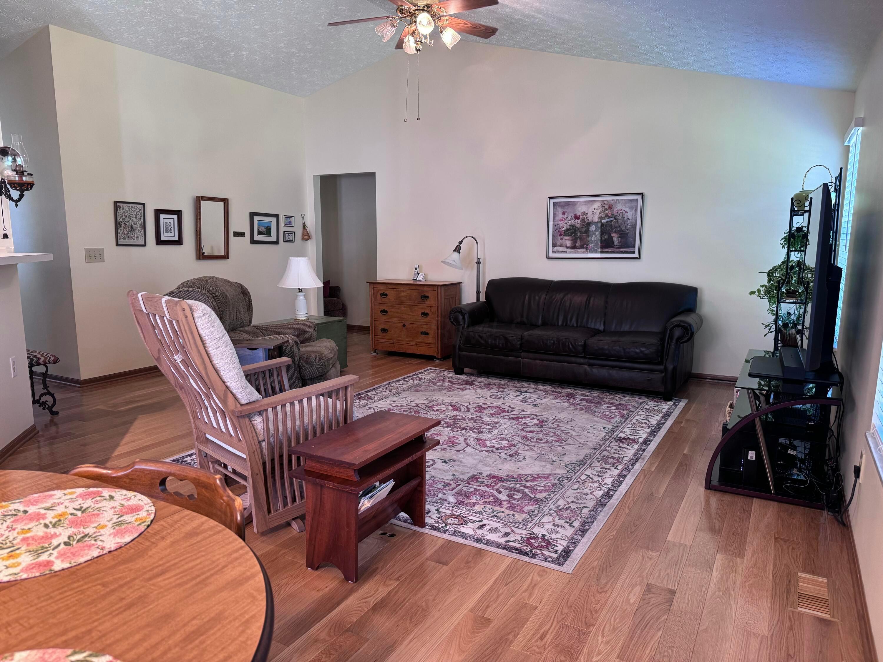 1610 Sapphire Drive Property Photo 6