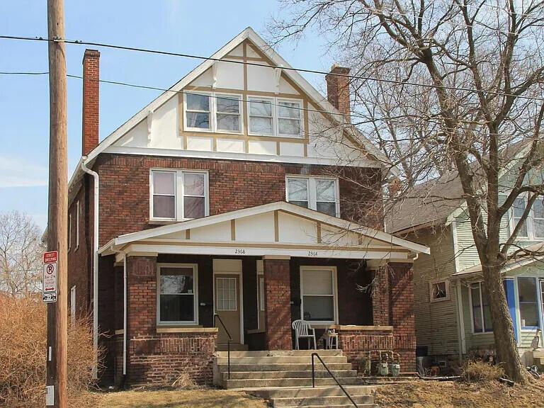 2364-2368 Summit Street Property Photo 1
