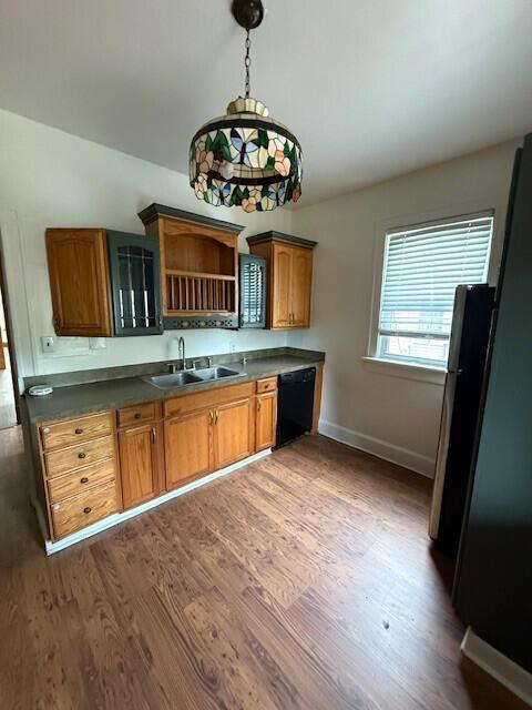 2364-2368 Summit Street Property Photo 5