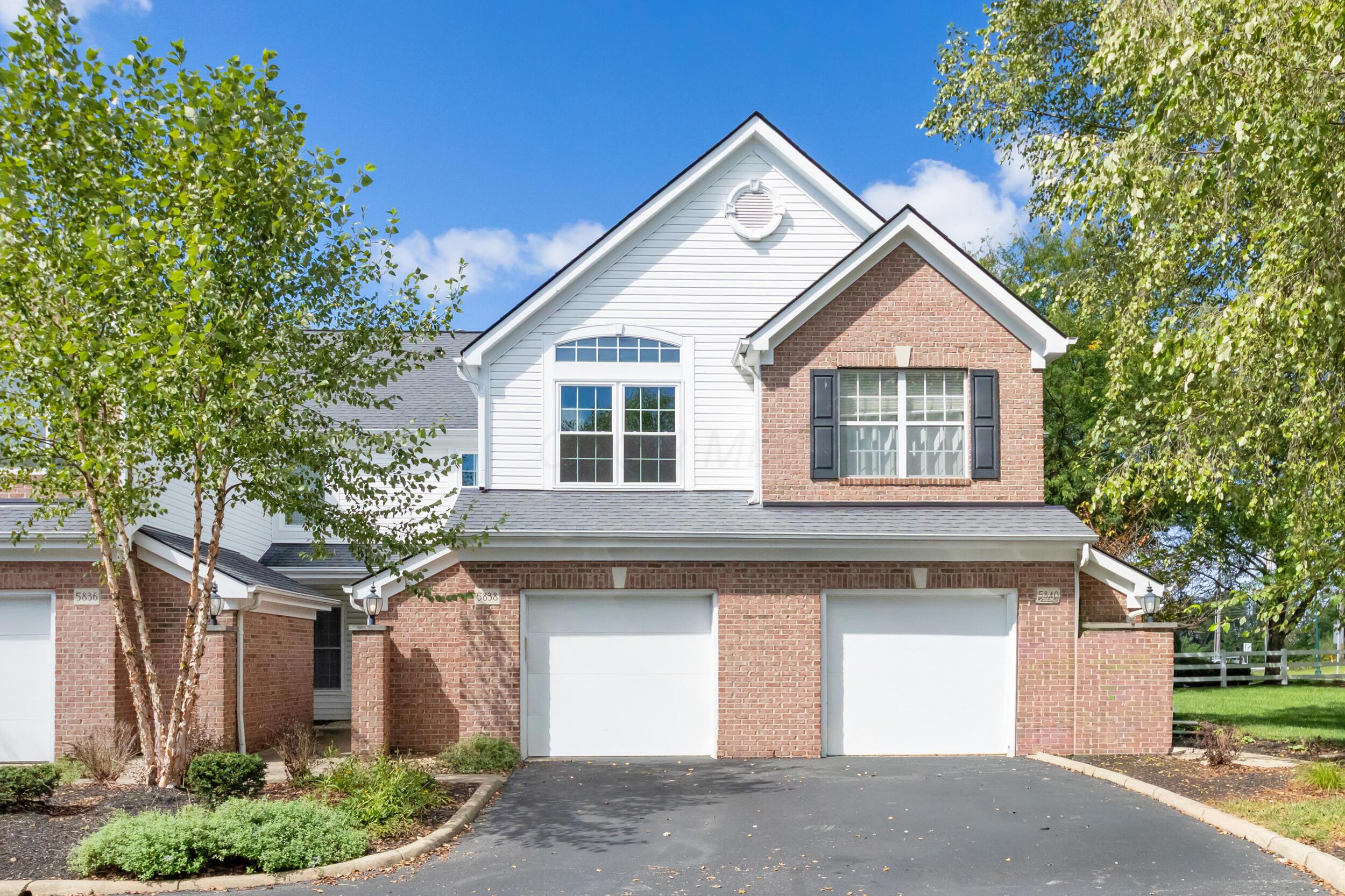 5838 Edge Of Village, 22