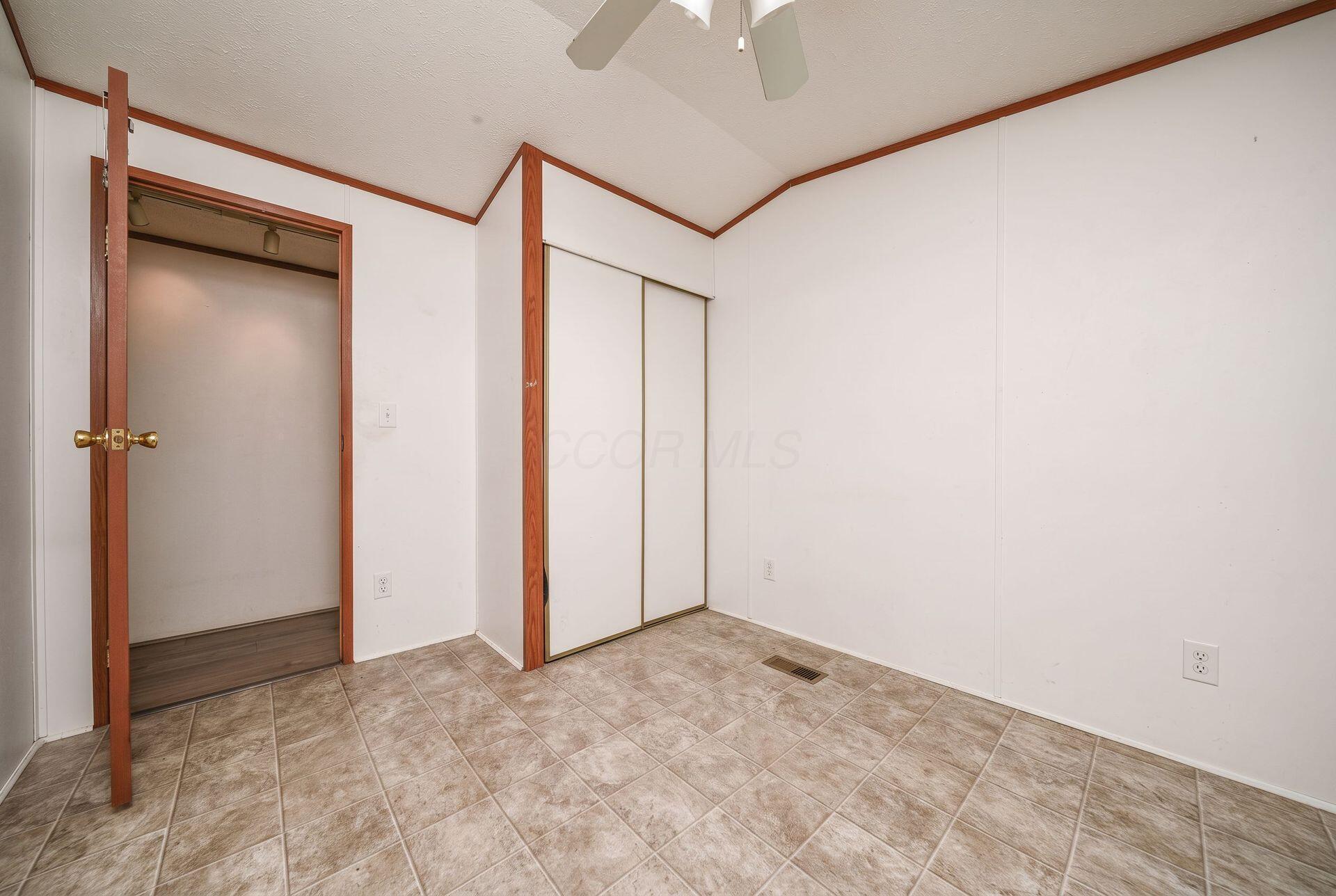985 Scarlett Lane Property Photo 36