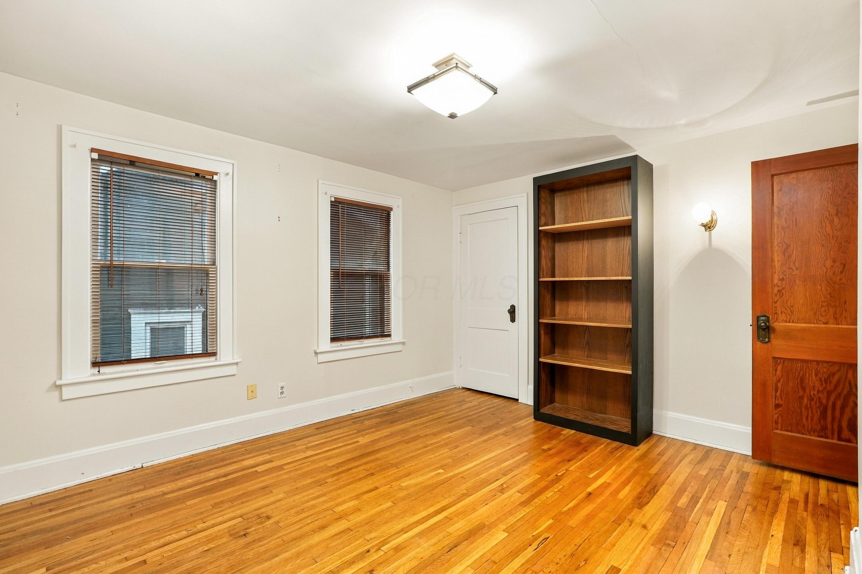 3264 Milton Avenue Property Photo 11