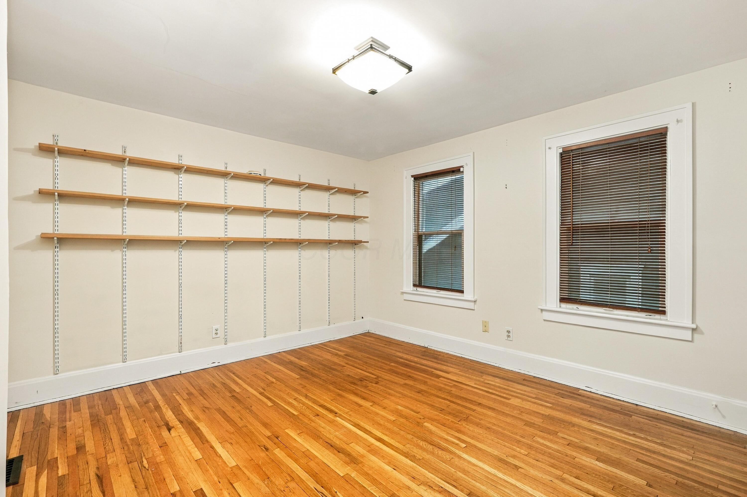 3264 Milton Avenue Property Photo 14