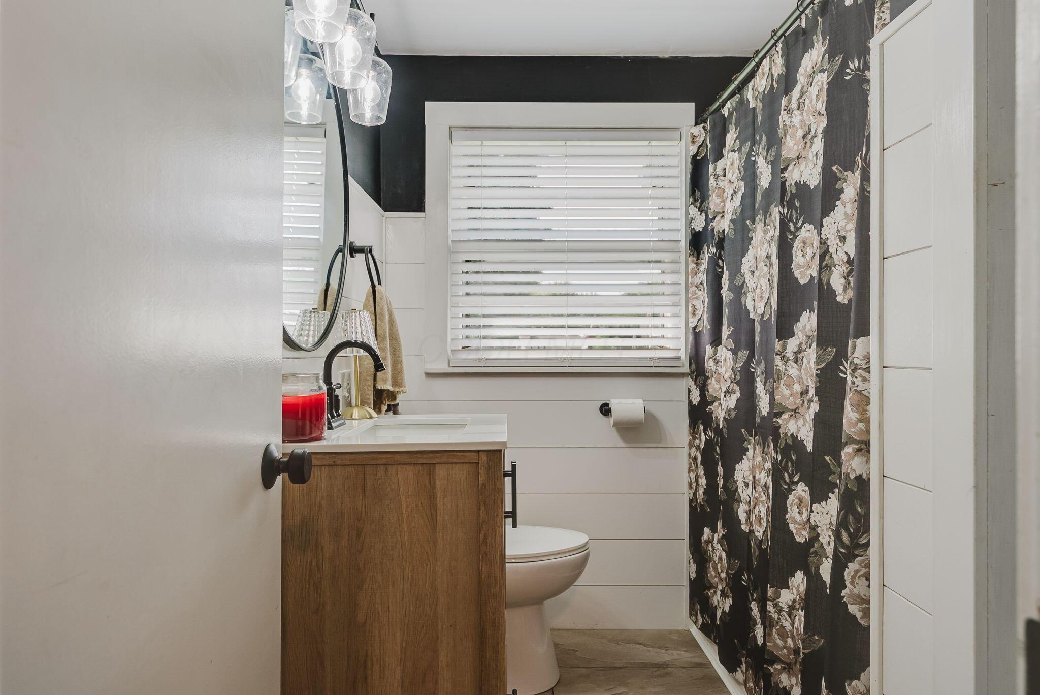 106 8th Street Property Photo 23