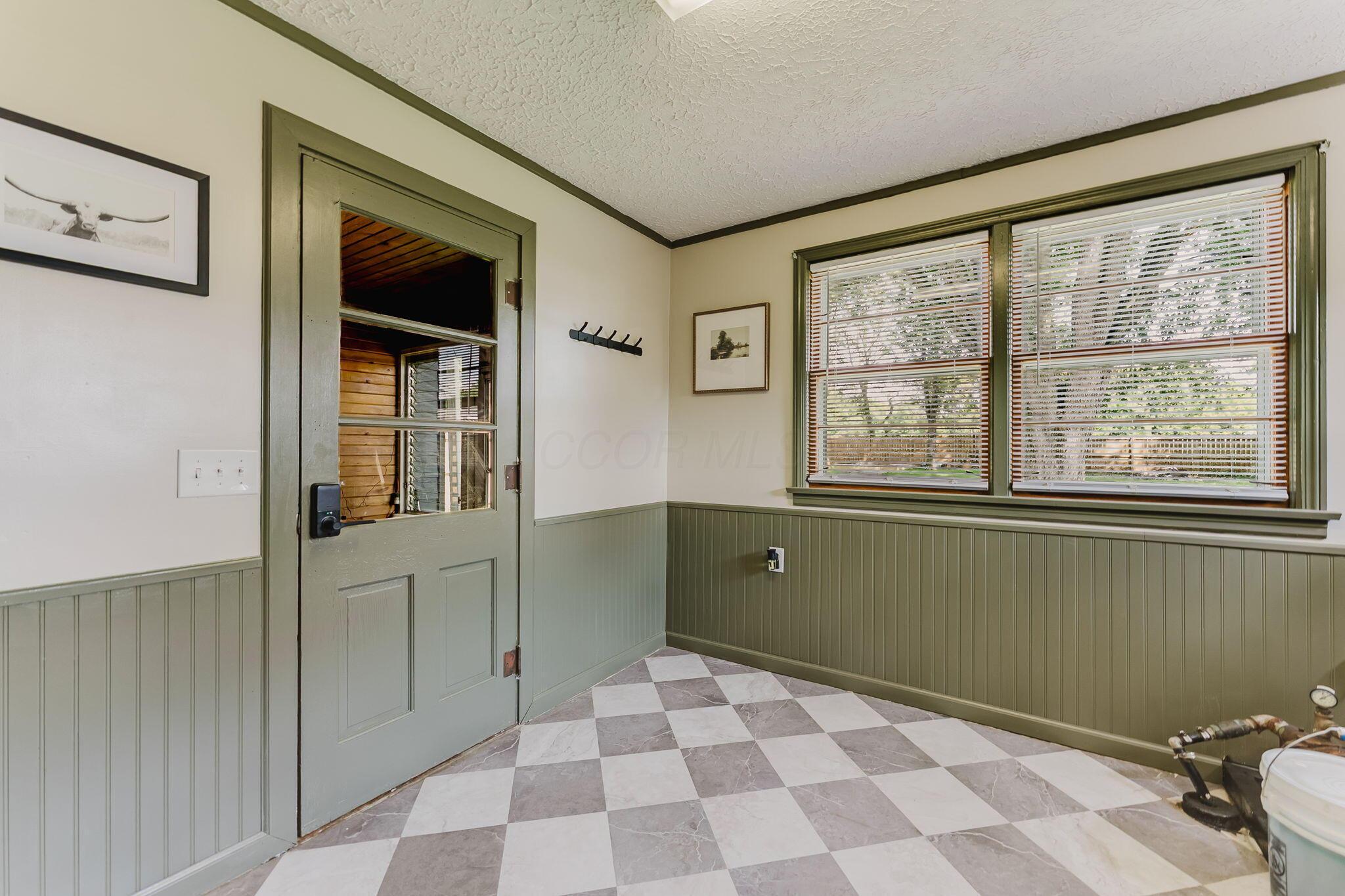 106 8th Street Property Photo 25