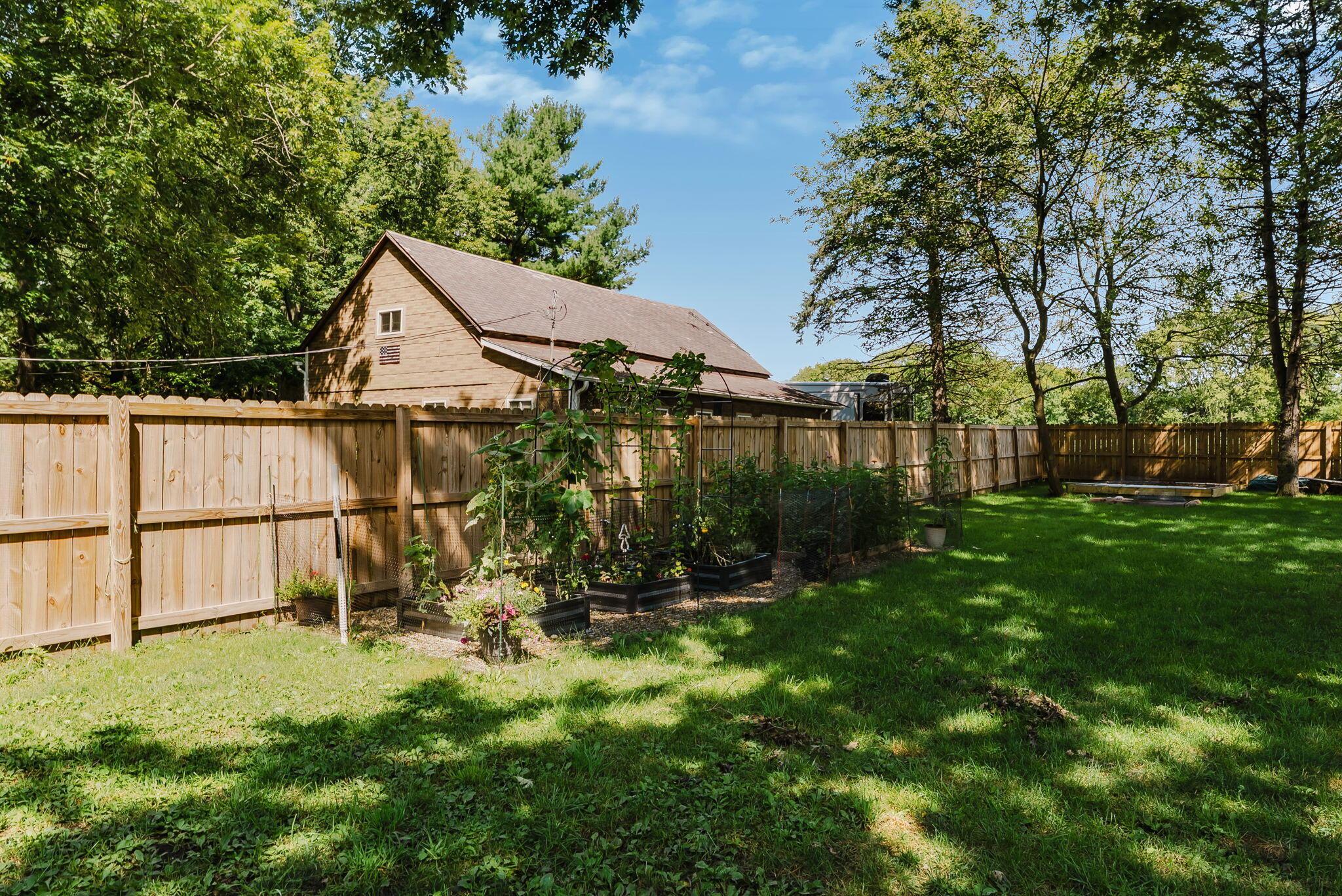 106 8th Street Property Photo 36