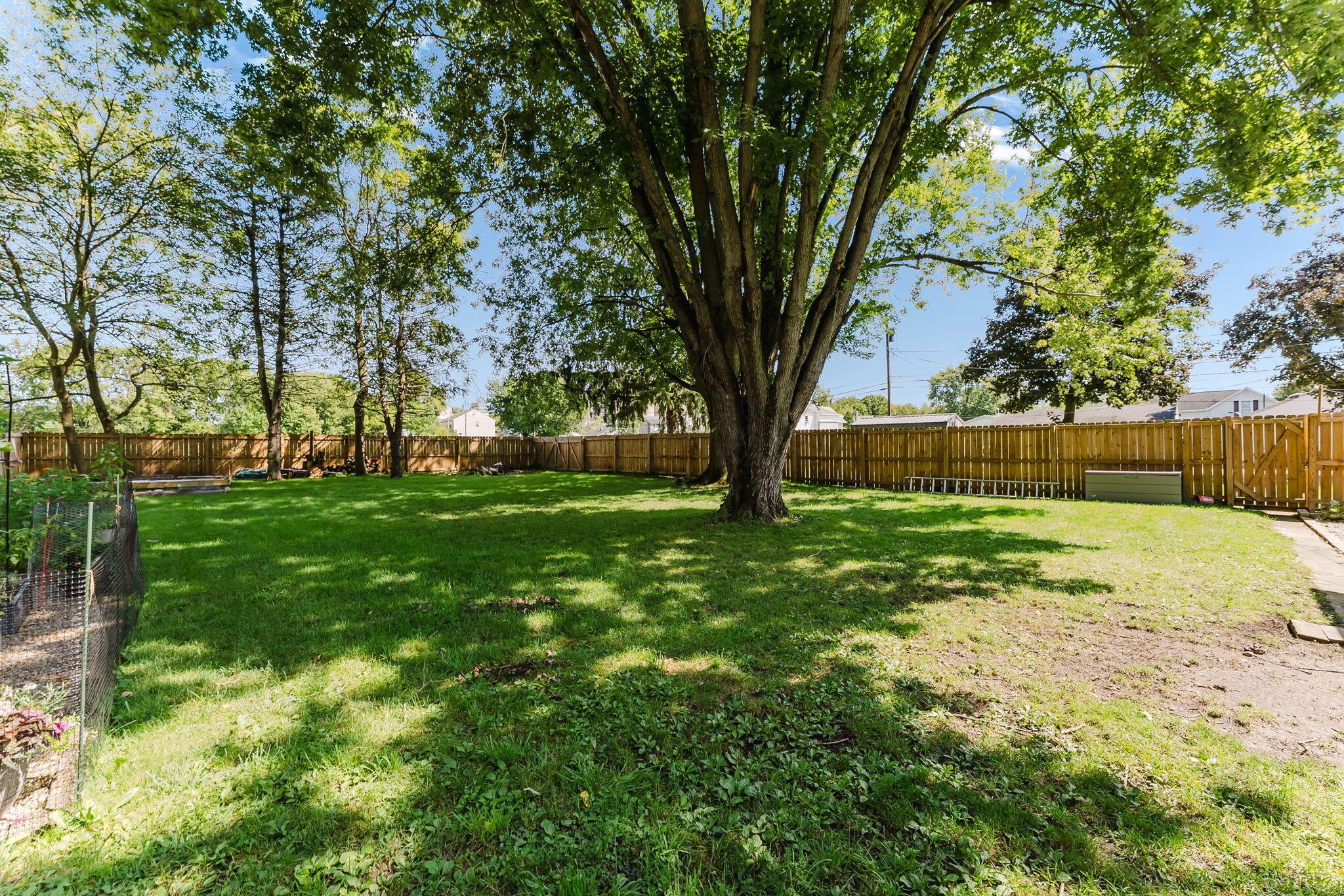 106 8th Street Property Photo 38