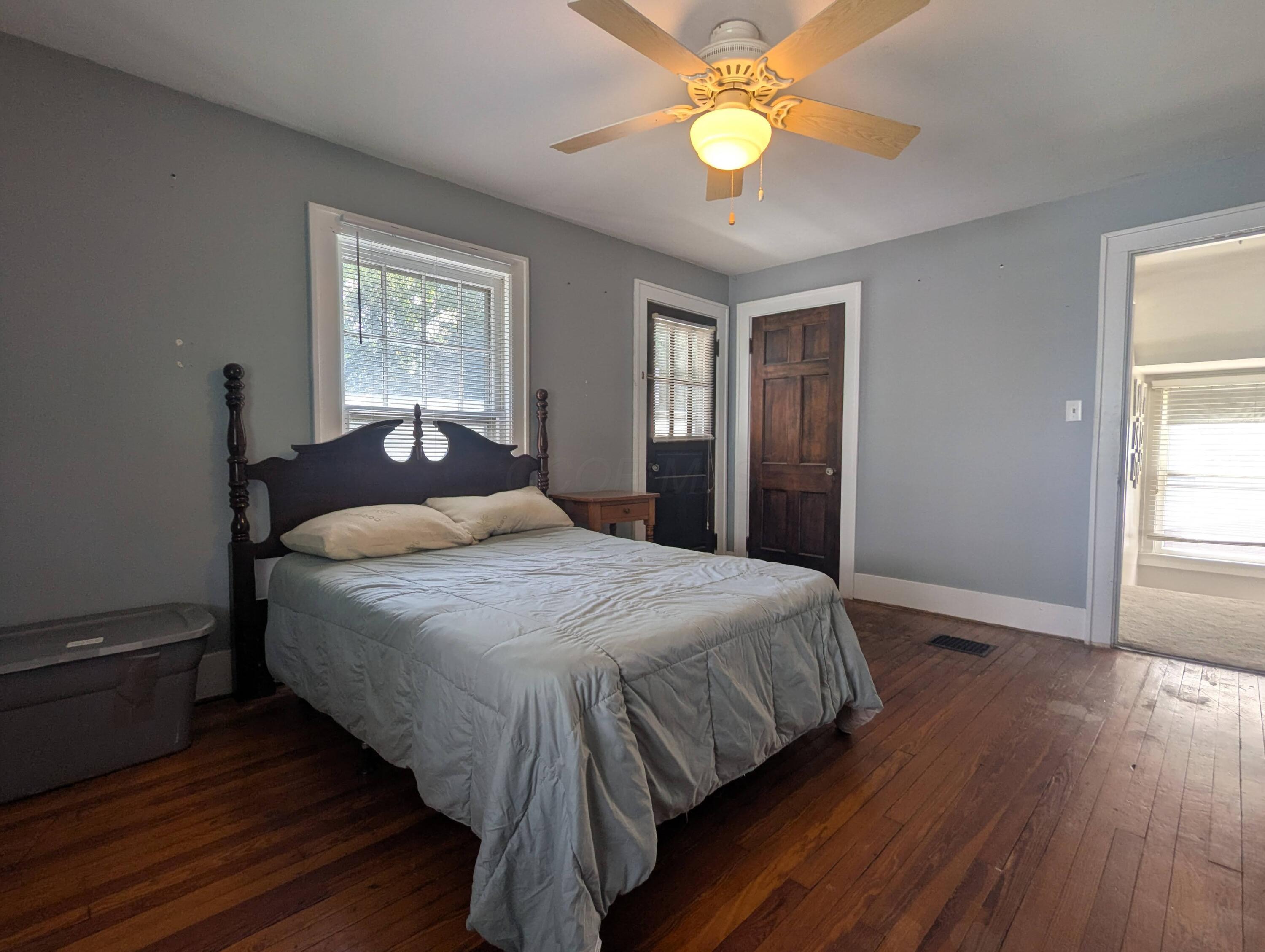 111 E 1st Street Property Photo 10