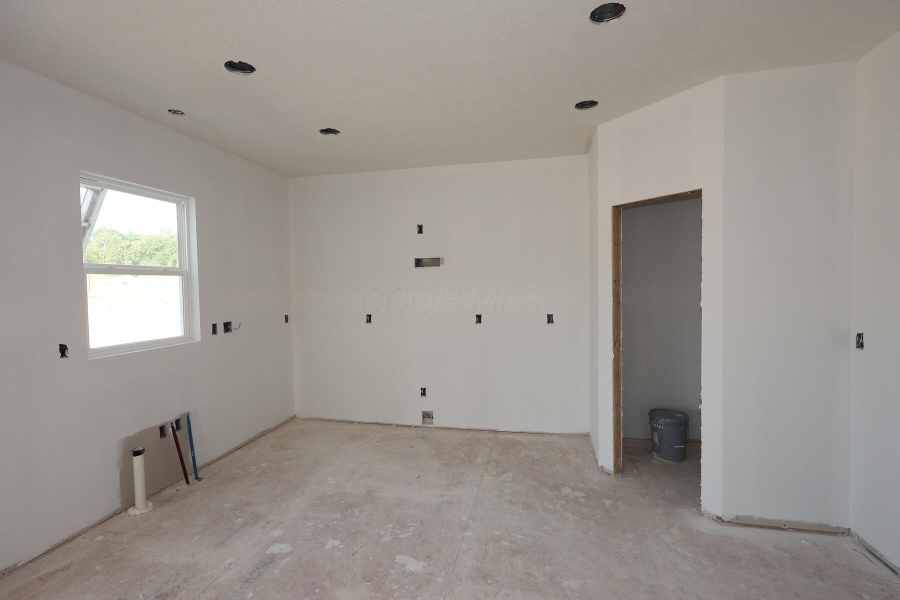 534 Creekside Loop S Property Photo 3