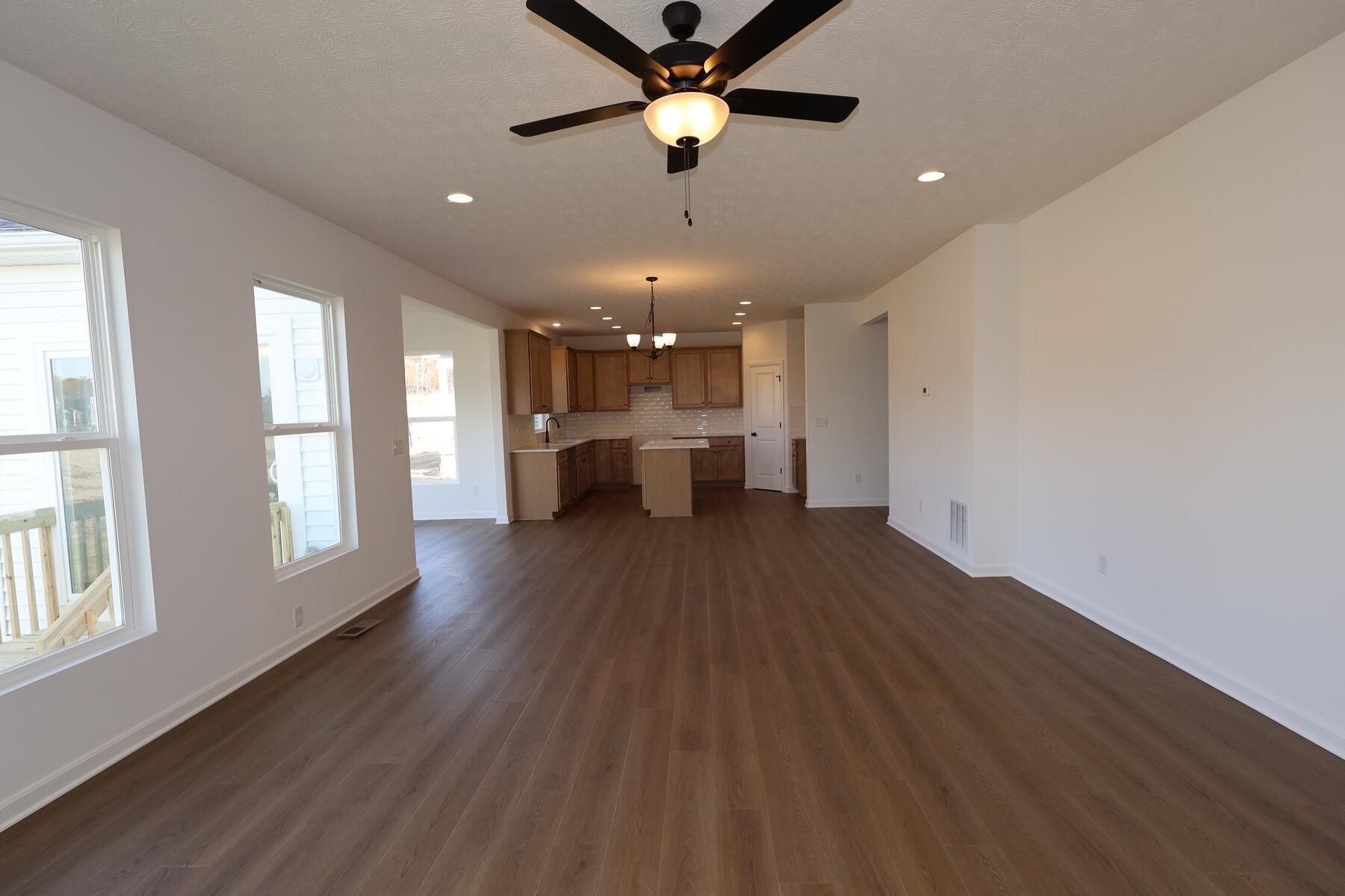 534 Creekside Loop S Property Photo 8