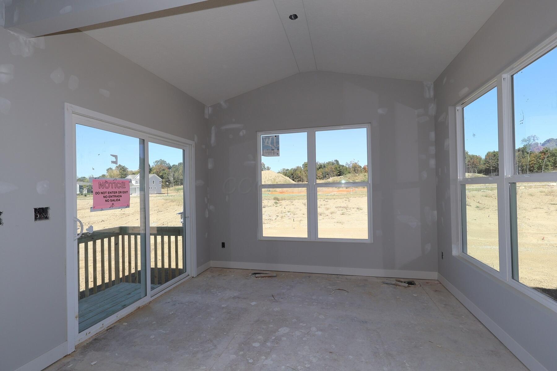 538 Creekside Loop S Property Photo 6