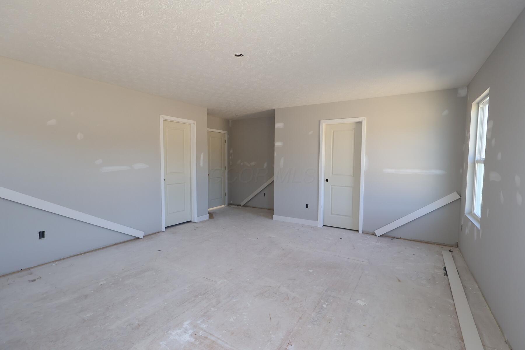 538 Creekside Loop S Property Photo 8