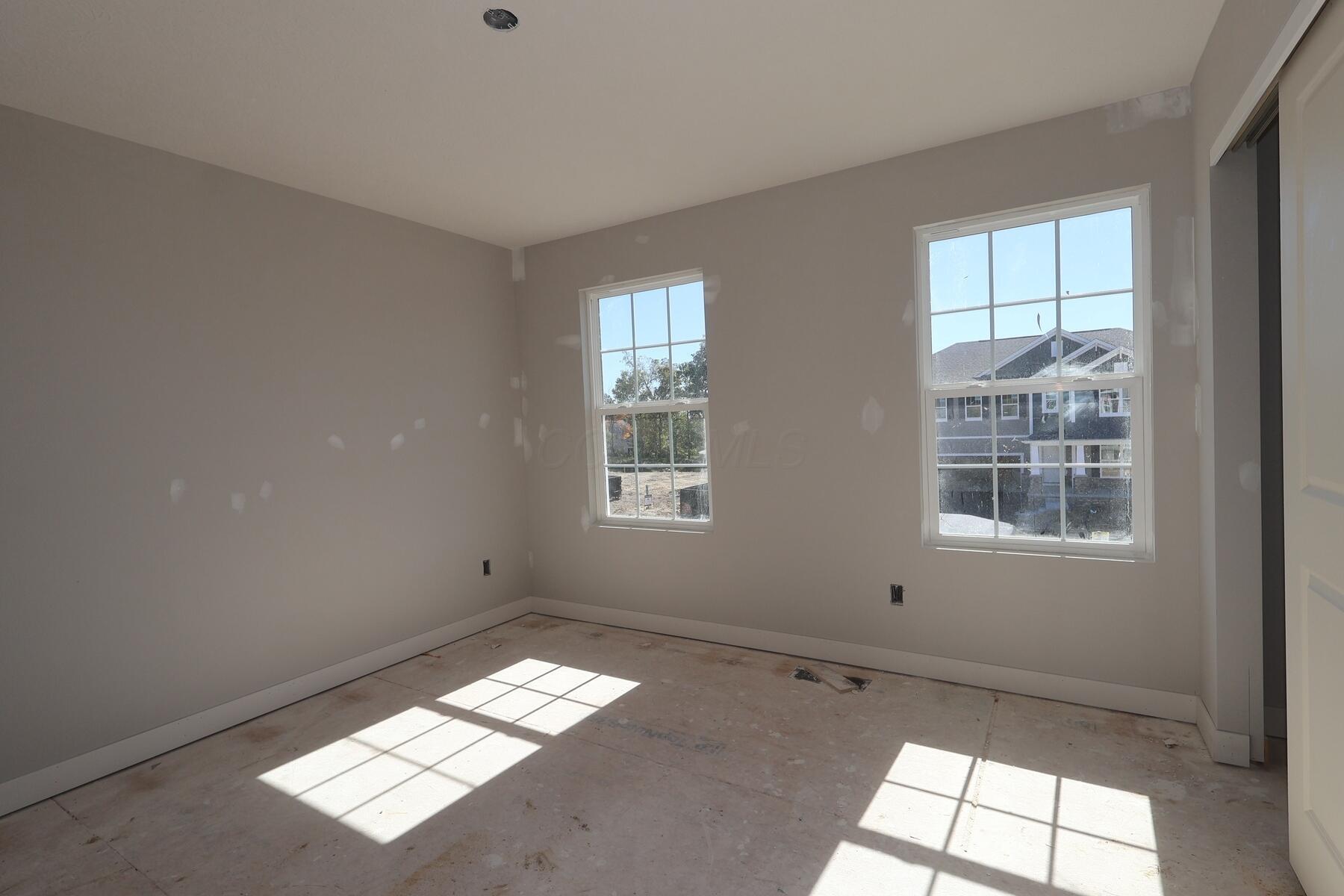 538 Creekside Loop S Property Photo 14