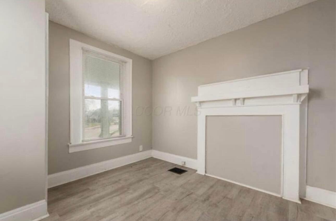 455 Johnson Street Property Photo 11