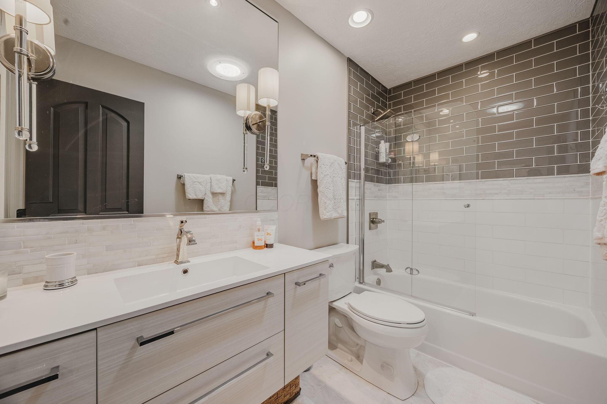 7469 Whigham Property Photo 14