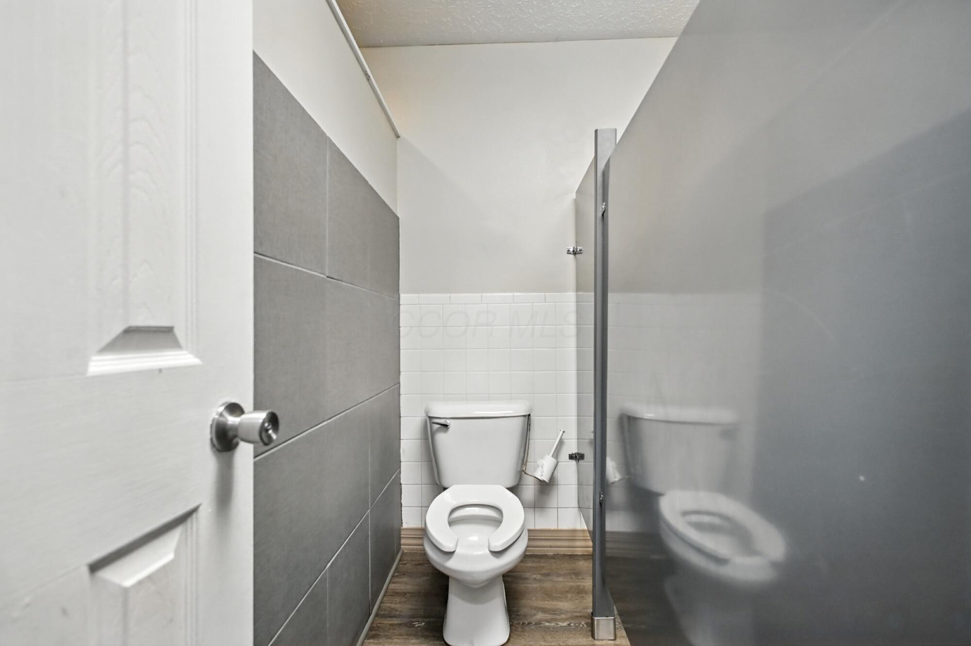2105 Kenton Street Property Photo 13