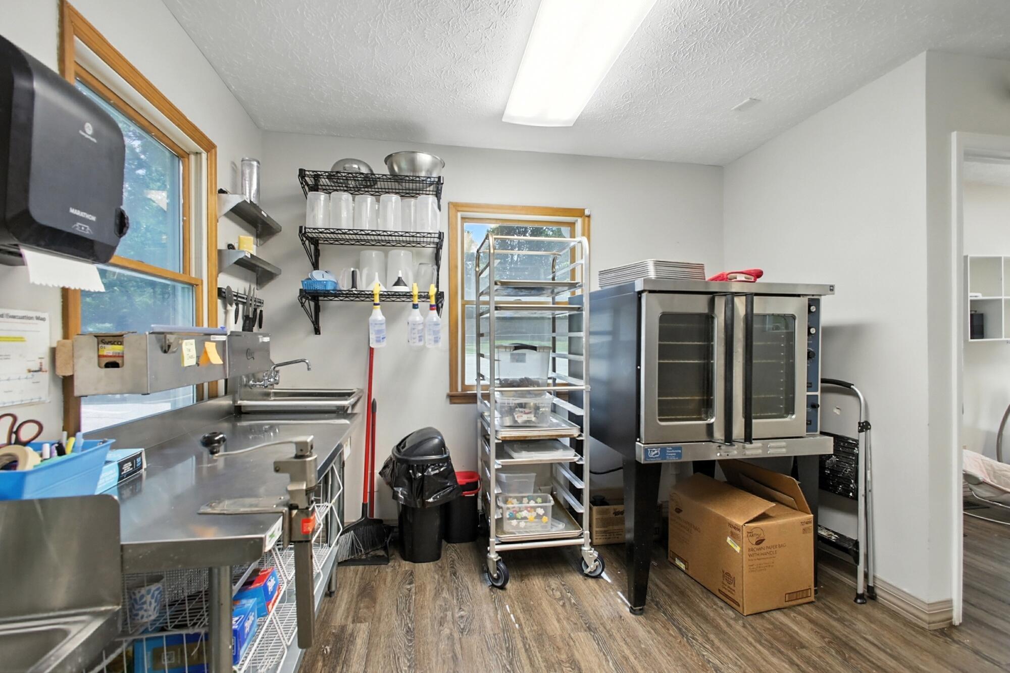 2105 Kenton Street Property Photo 43